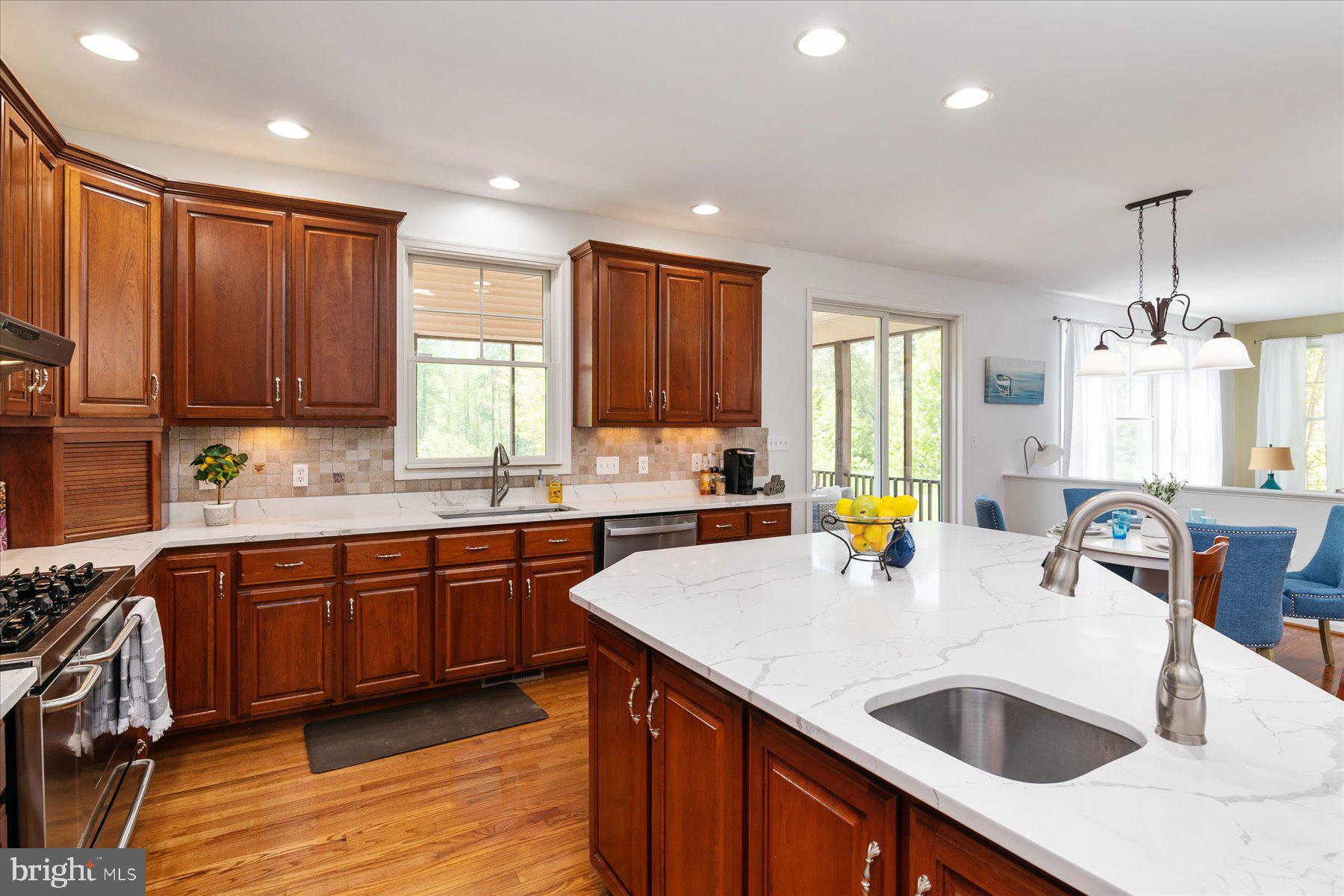 HUNTERS RIDGE - Residential