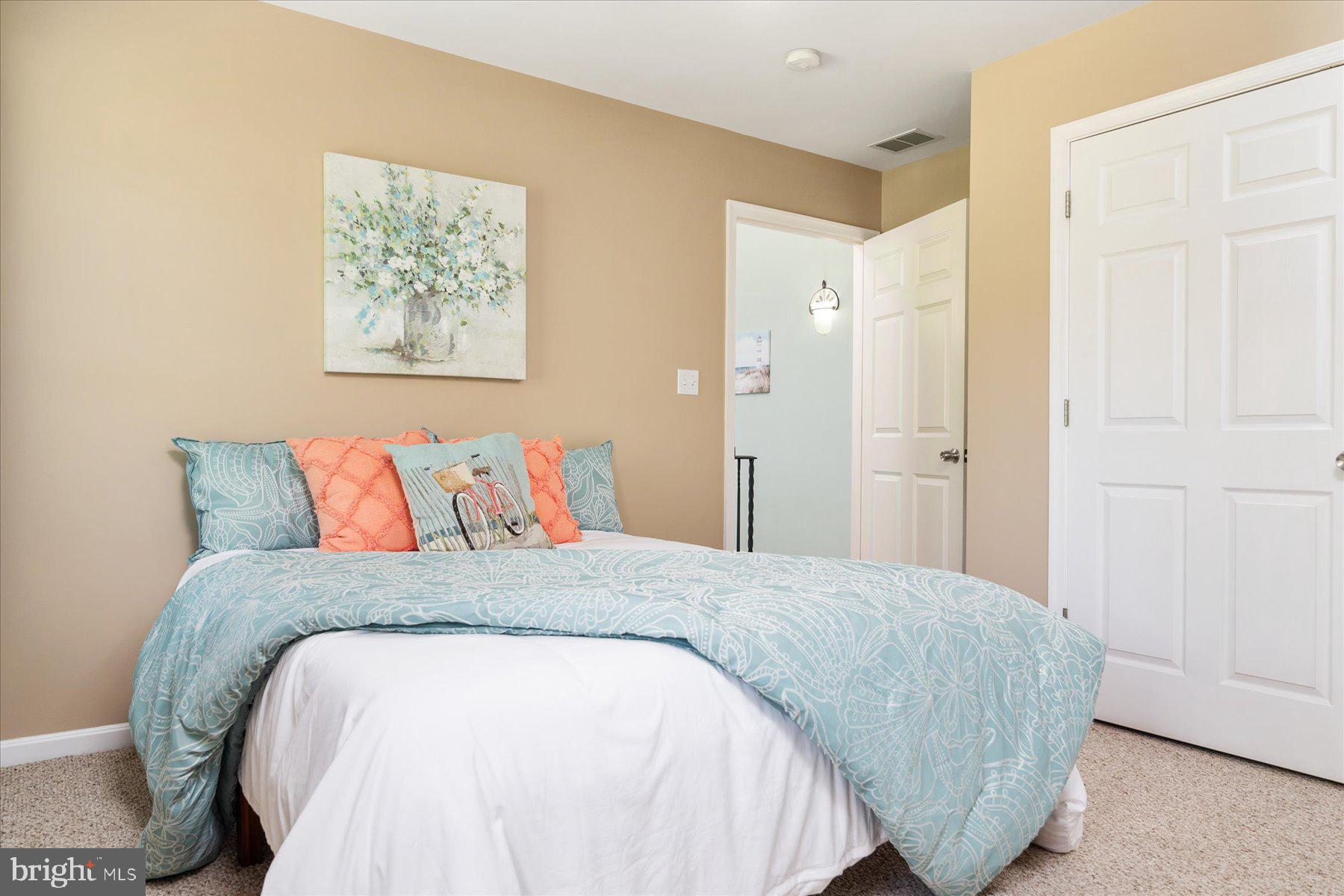 HUNTERS RIDGE - Residential