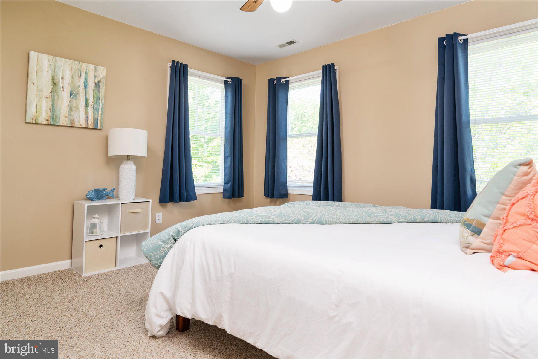 HUNTERS RIDGE - Residential