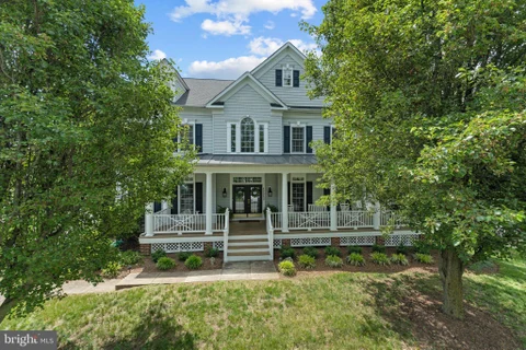 42989 Mill Park Court, Leesburg, VA MLS: VALO2127700
