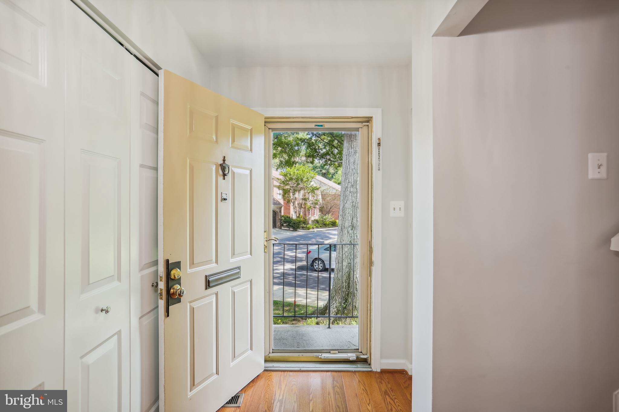 OLD GEORGETOWN VILLAGE - Residential Lease