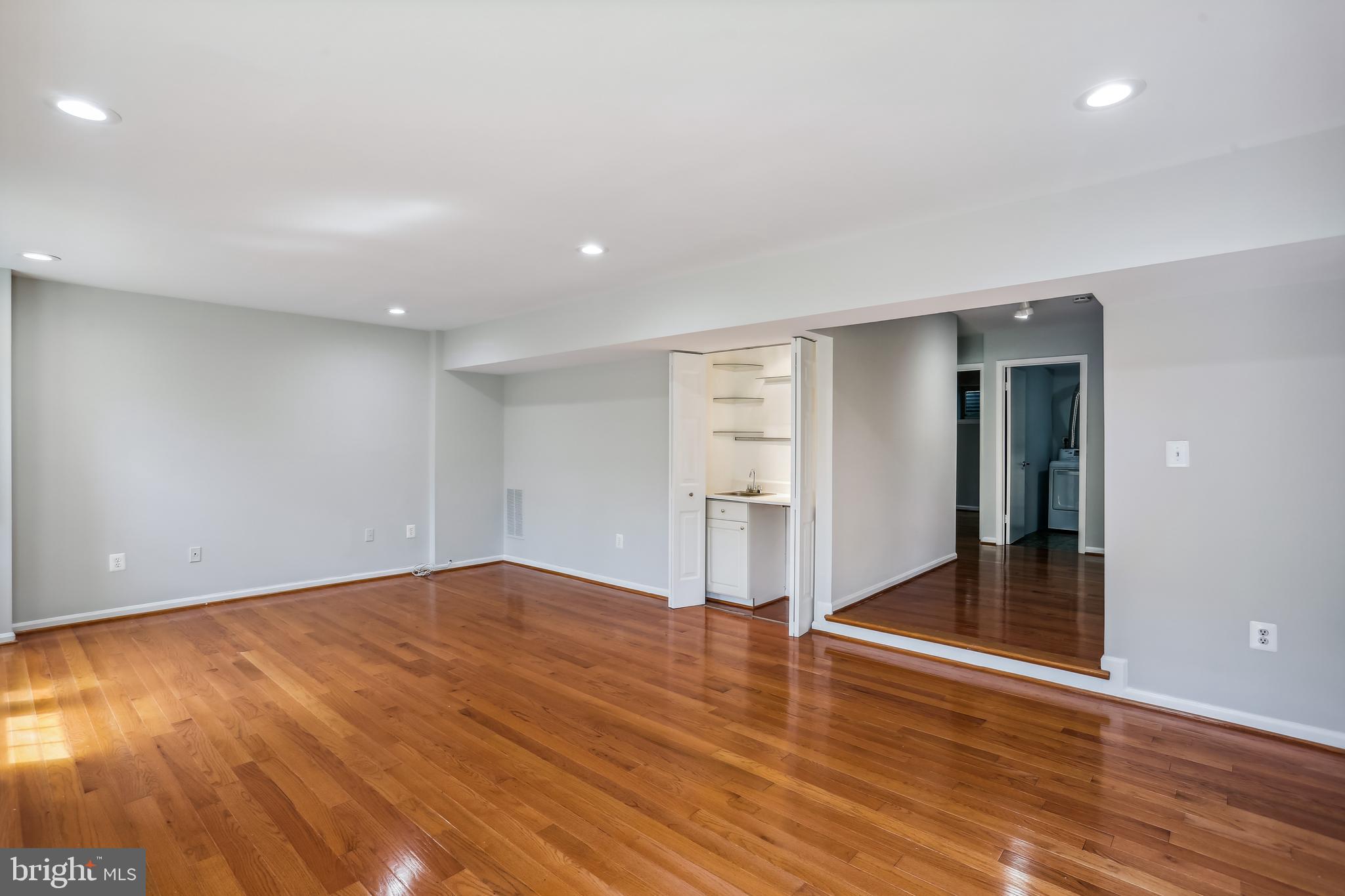 OLD GEORGETOWN VILLAGE - Residential Lease