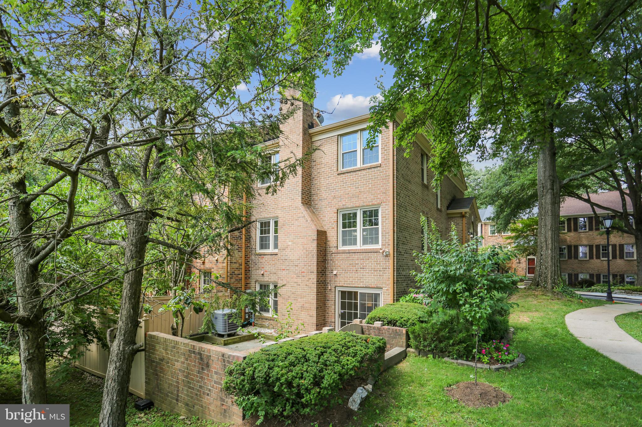 OLD GEORGETOWN VILLAGE - Residential Lease