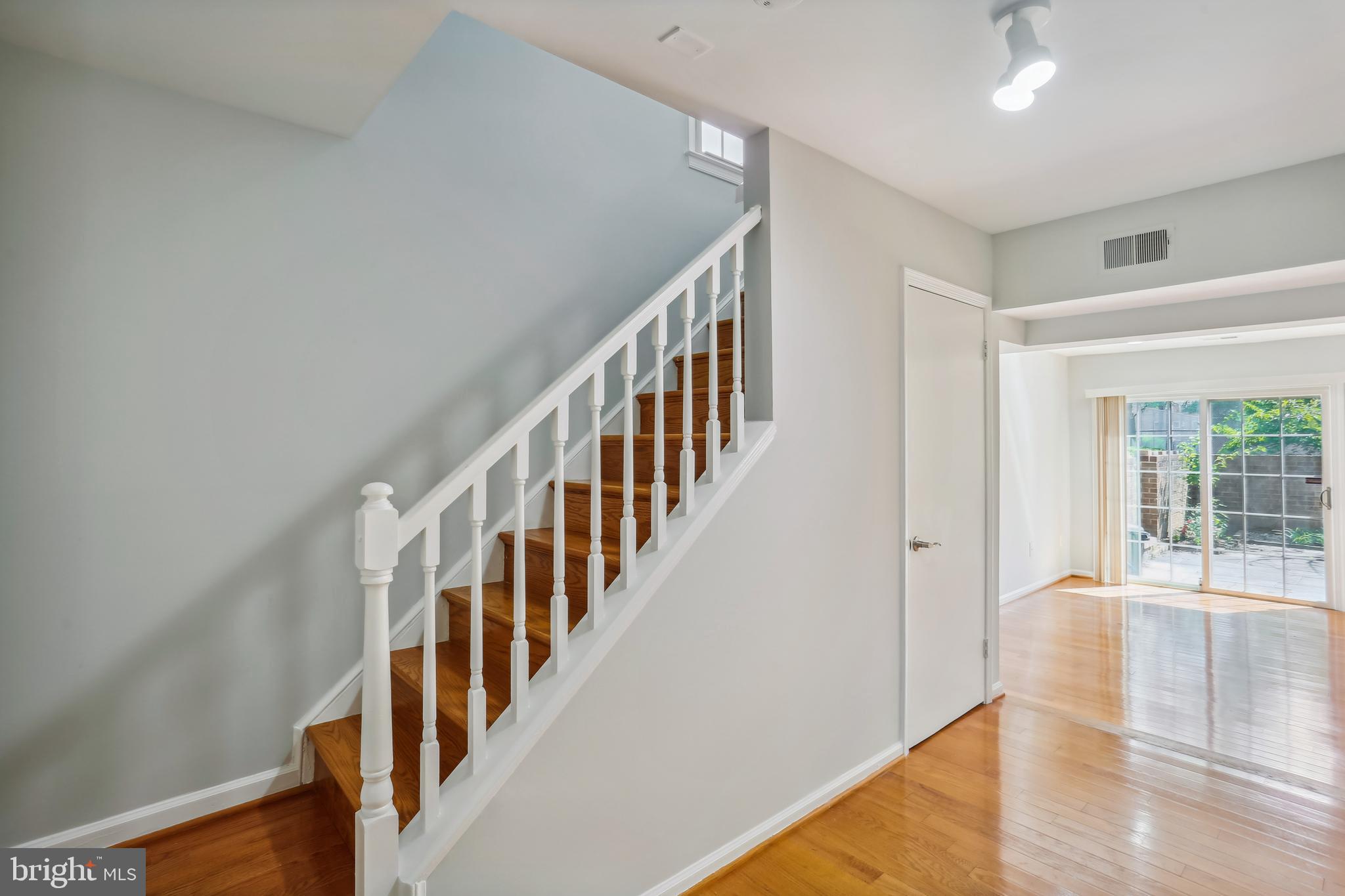 OLD GEORGETOWN VILLAGE - Residential Lease