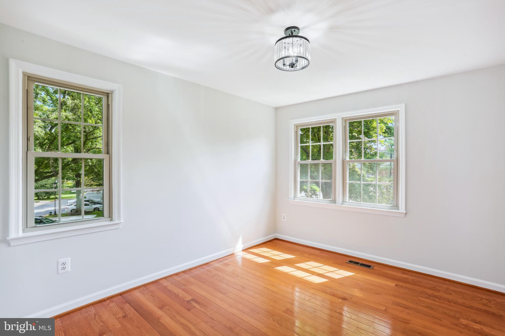 OLD GEORGETOWN VILLAGE - Residential Lease