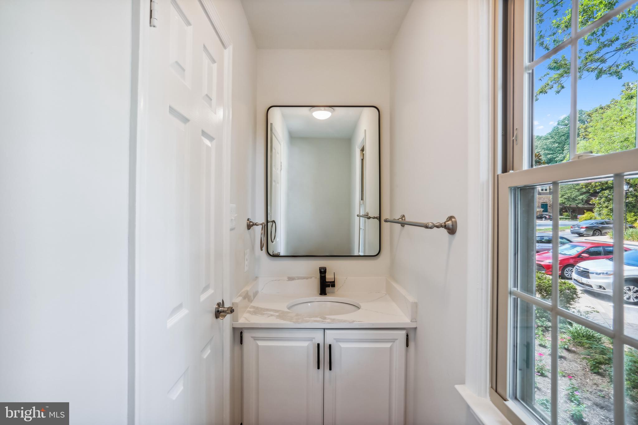 OLD GEORGETOWN VILLAGE - Residential Lease