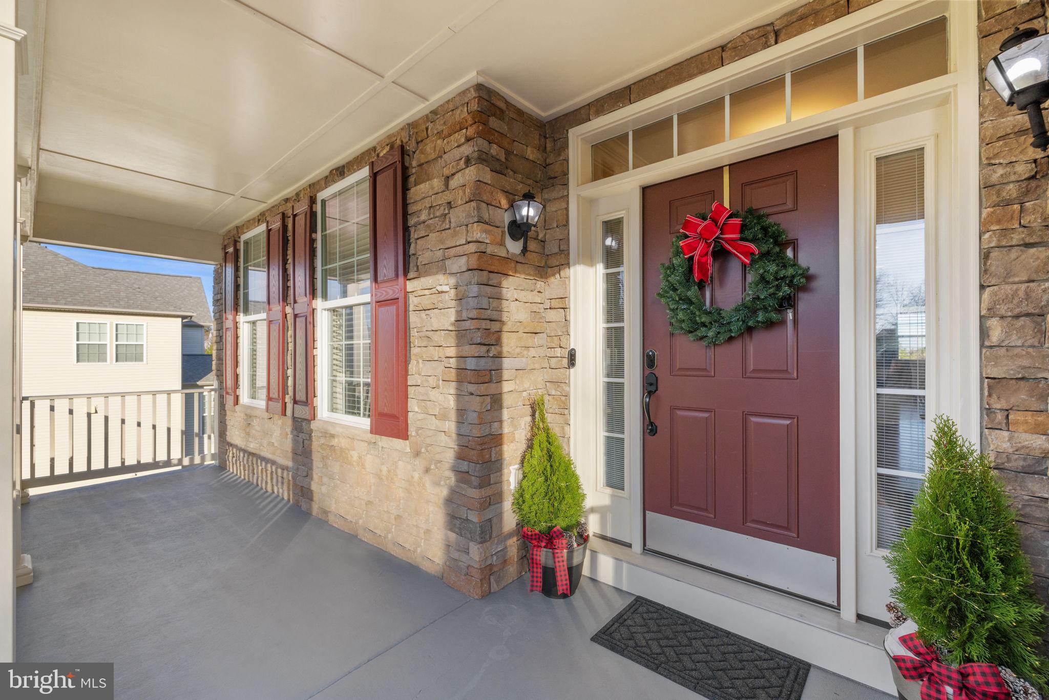 ROLLING HILLS ESTATES - Residential