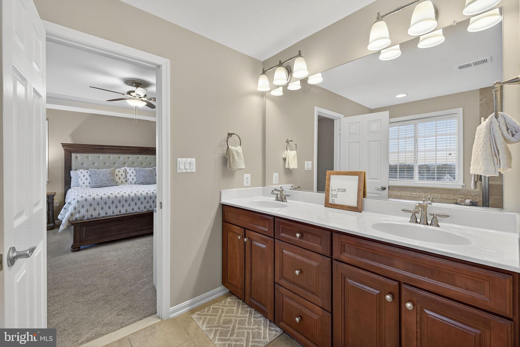 ROLLING HILLS ESTATES - Residential