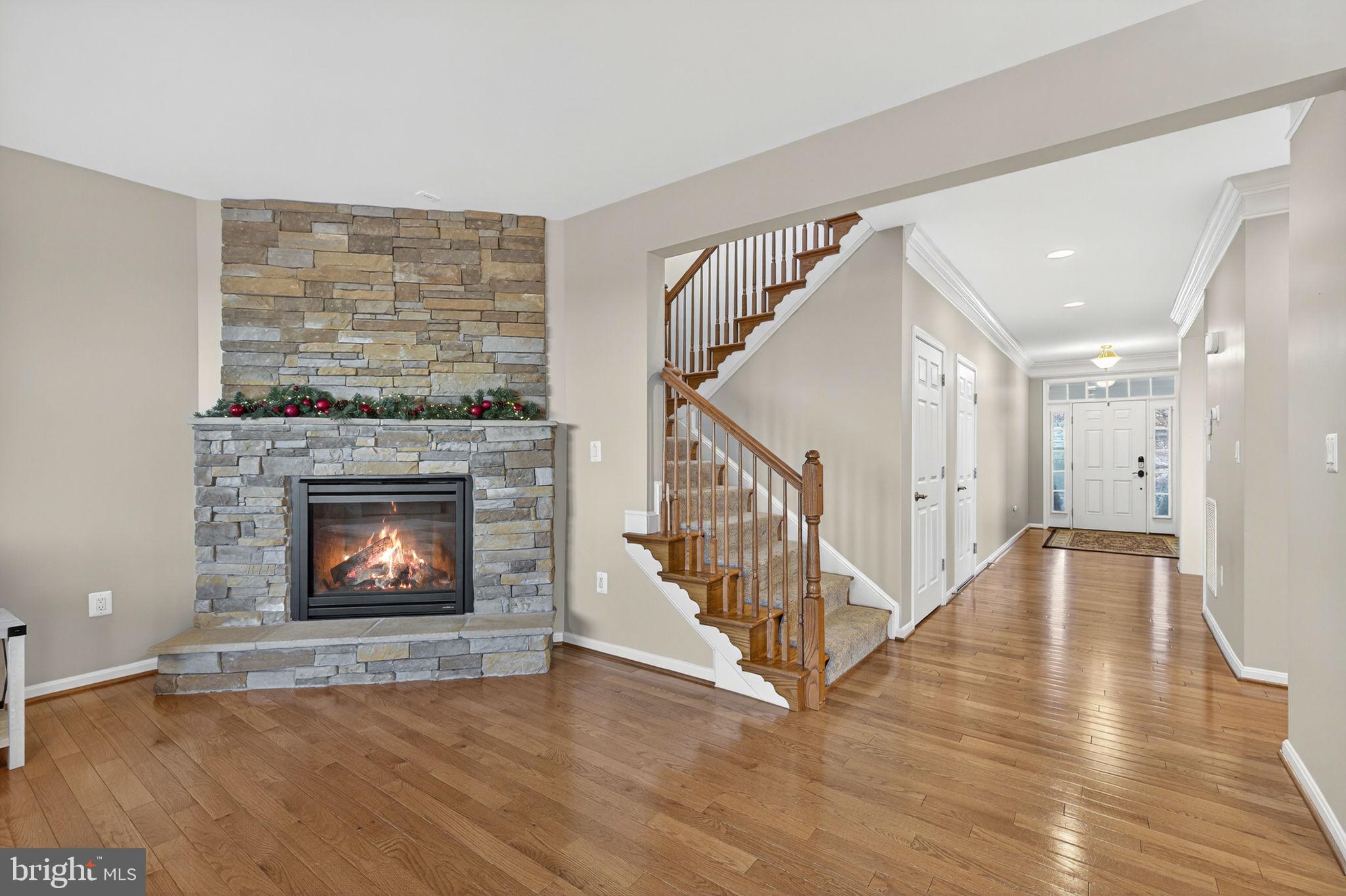 ROLLING HILLS ESTATES - Residential