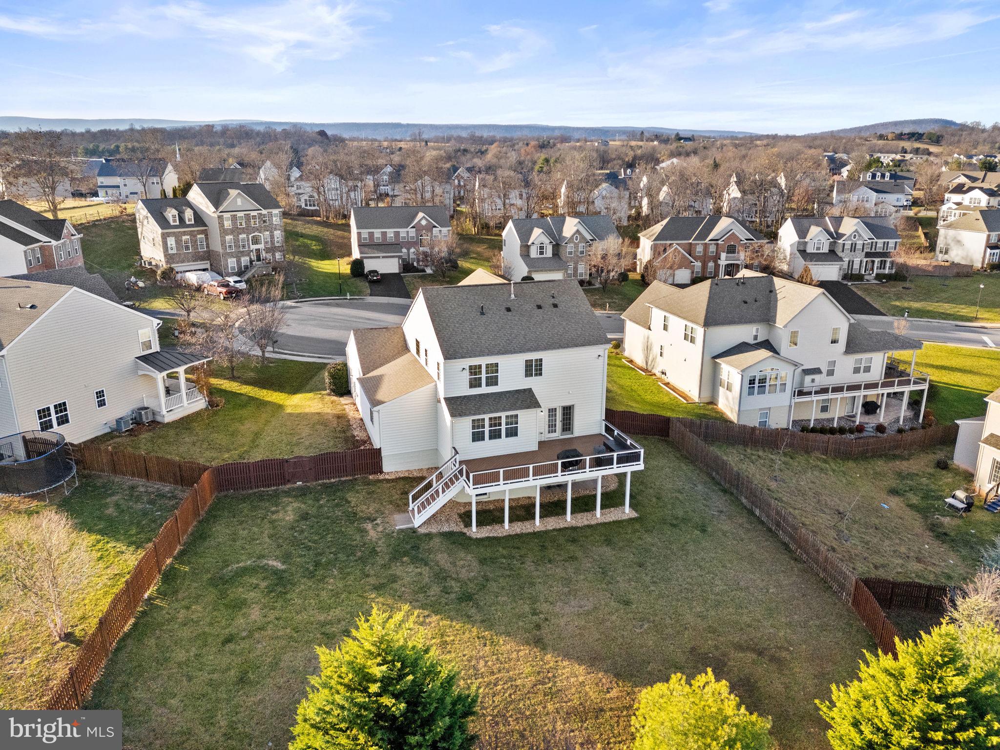 ROLLING HILLS ESTATES - Residential