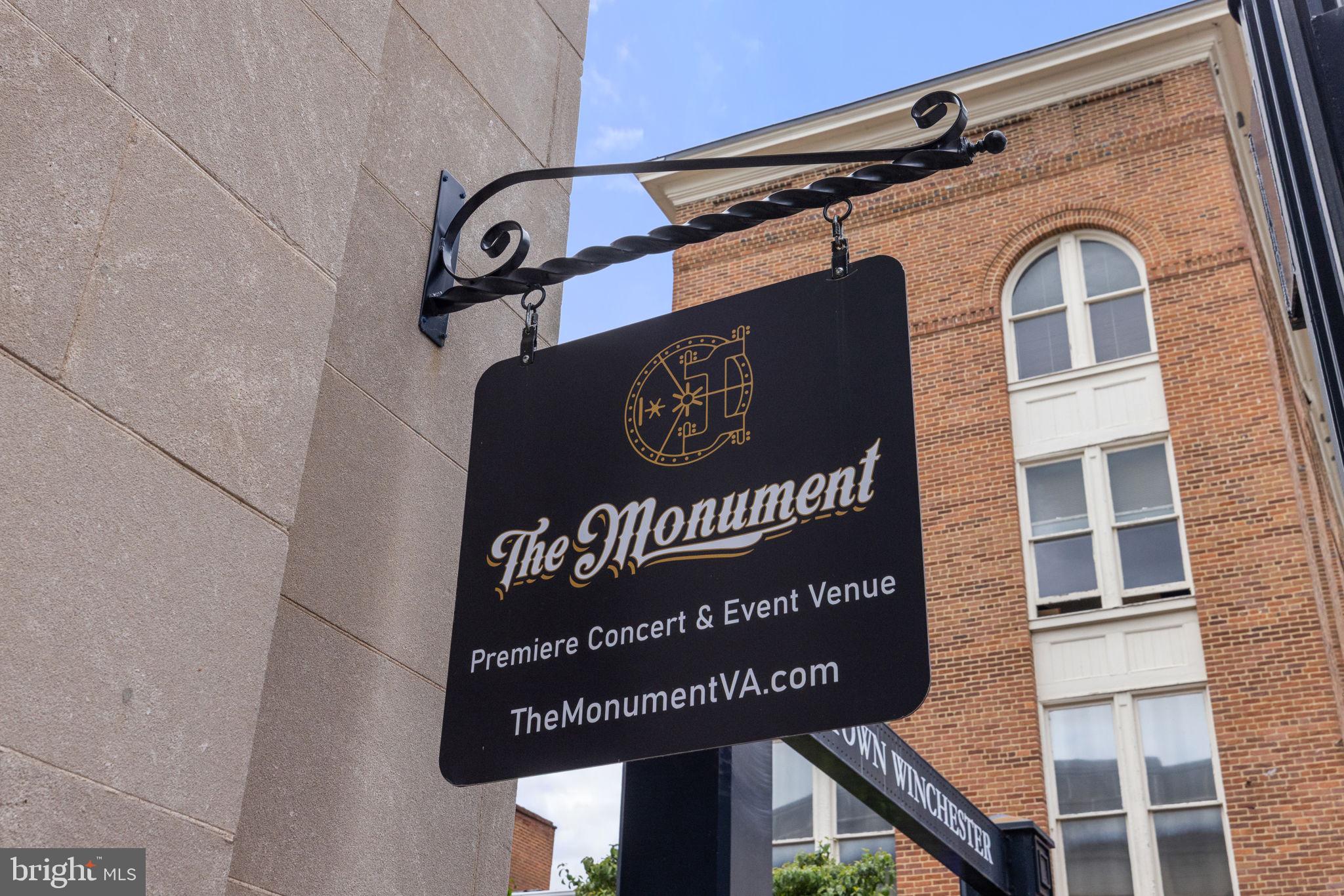 ROLLING HILLS ESTATES - Residential