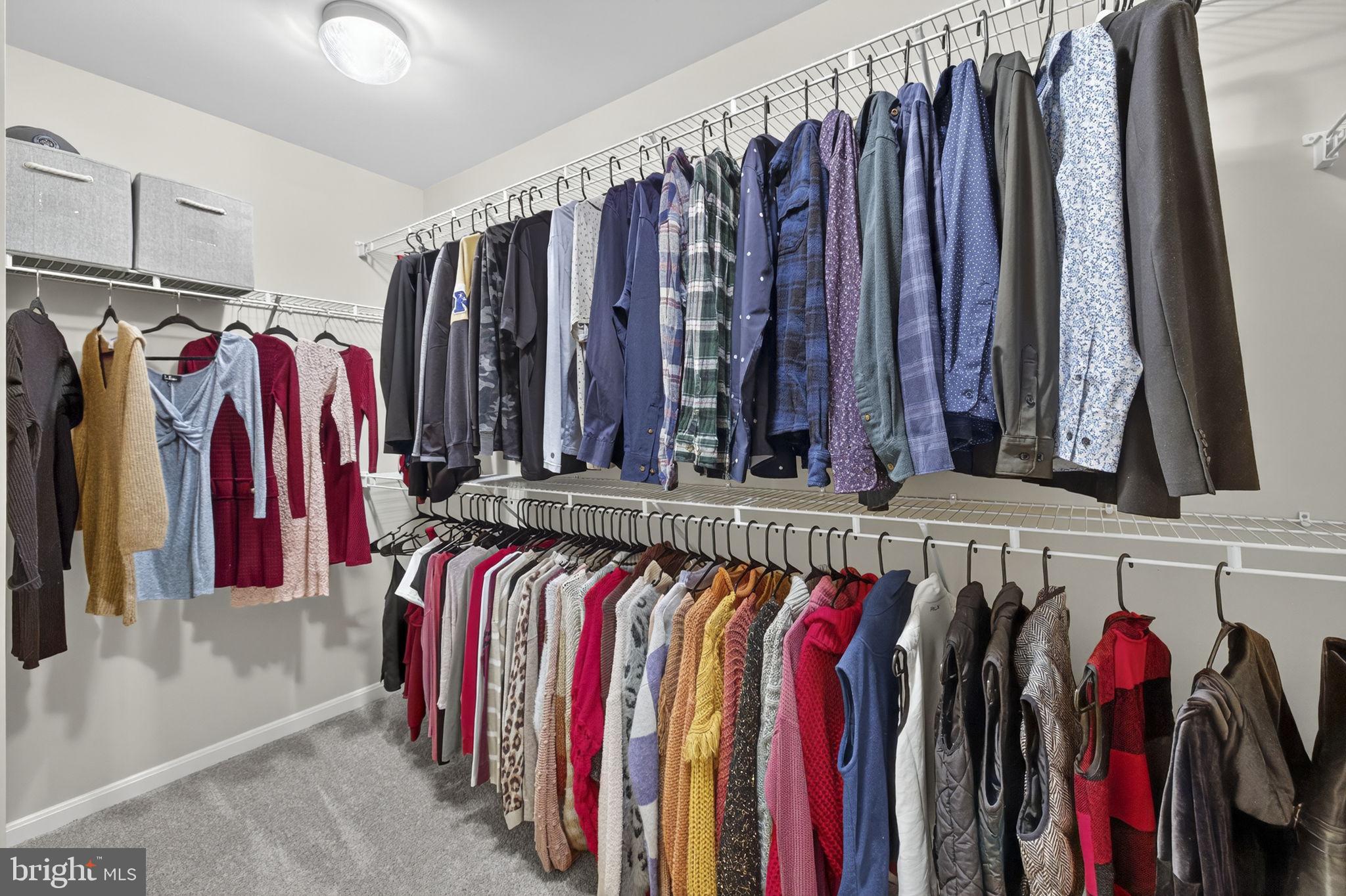 ROLLING HILLS ESTATES - Residential