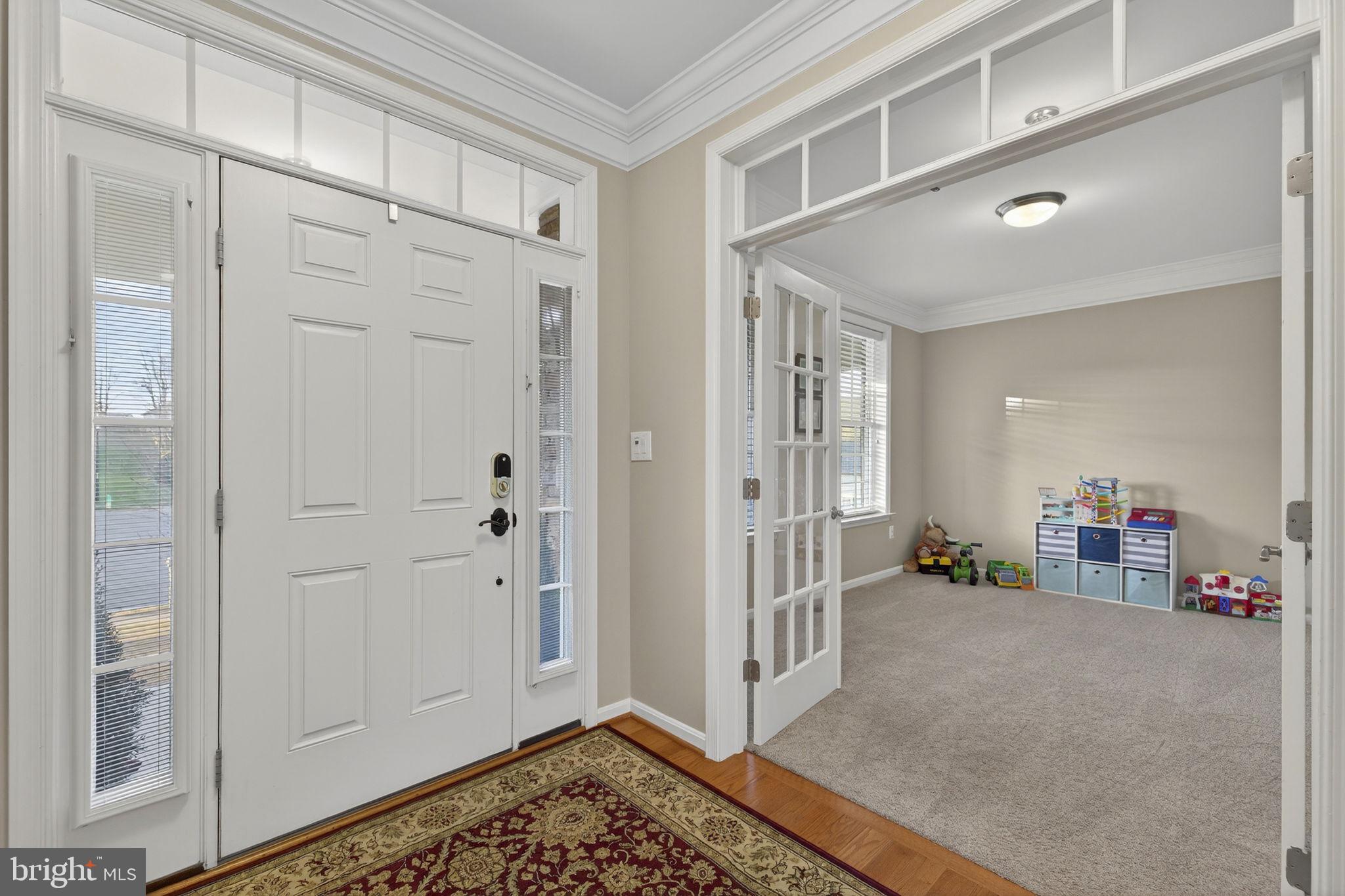 ROLLING HILLS ESTATES - Residential