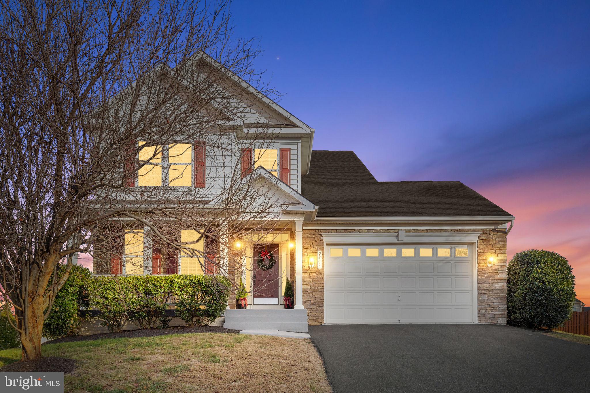 ROLLING HILLS ESTATES - Residential