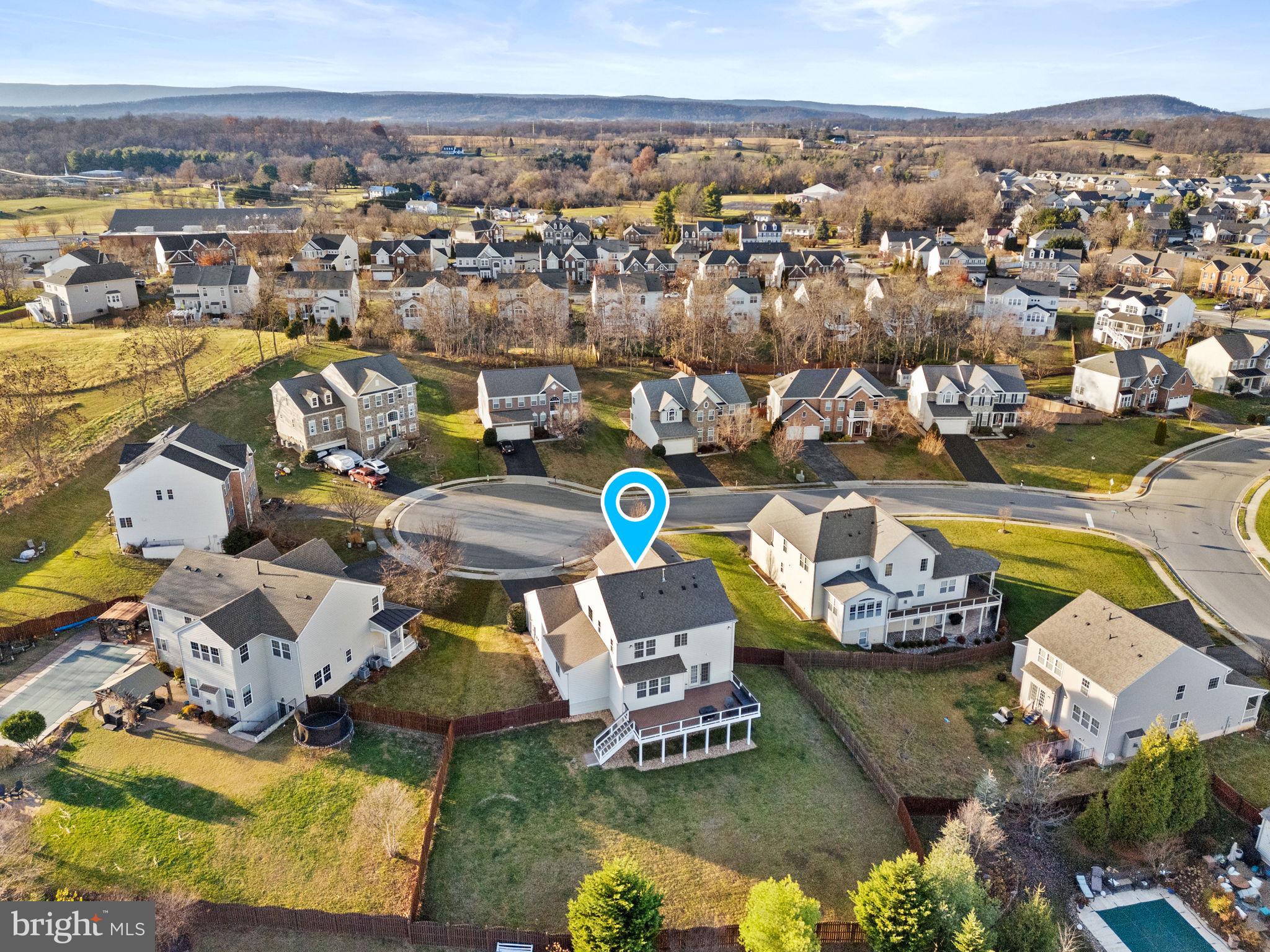 ROLLING HILLS ESTATES - Residential