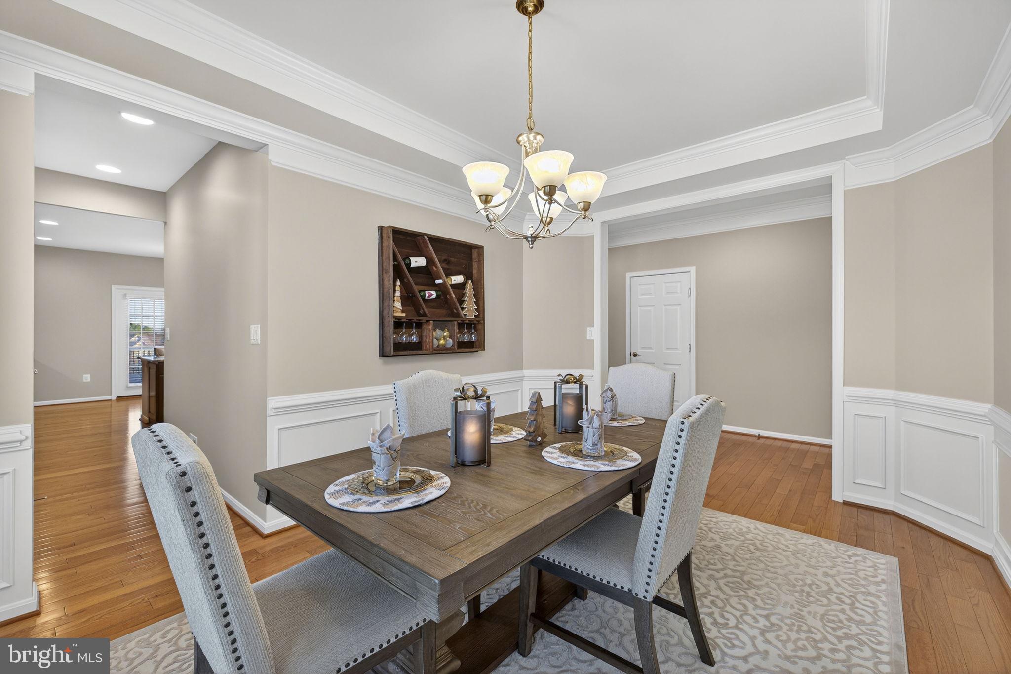 ROLLING HILLS ESTATES - Residential