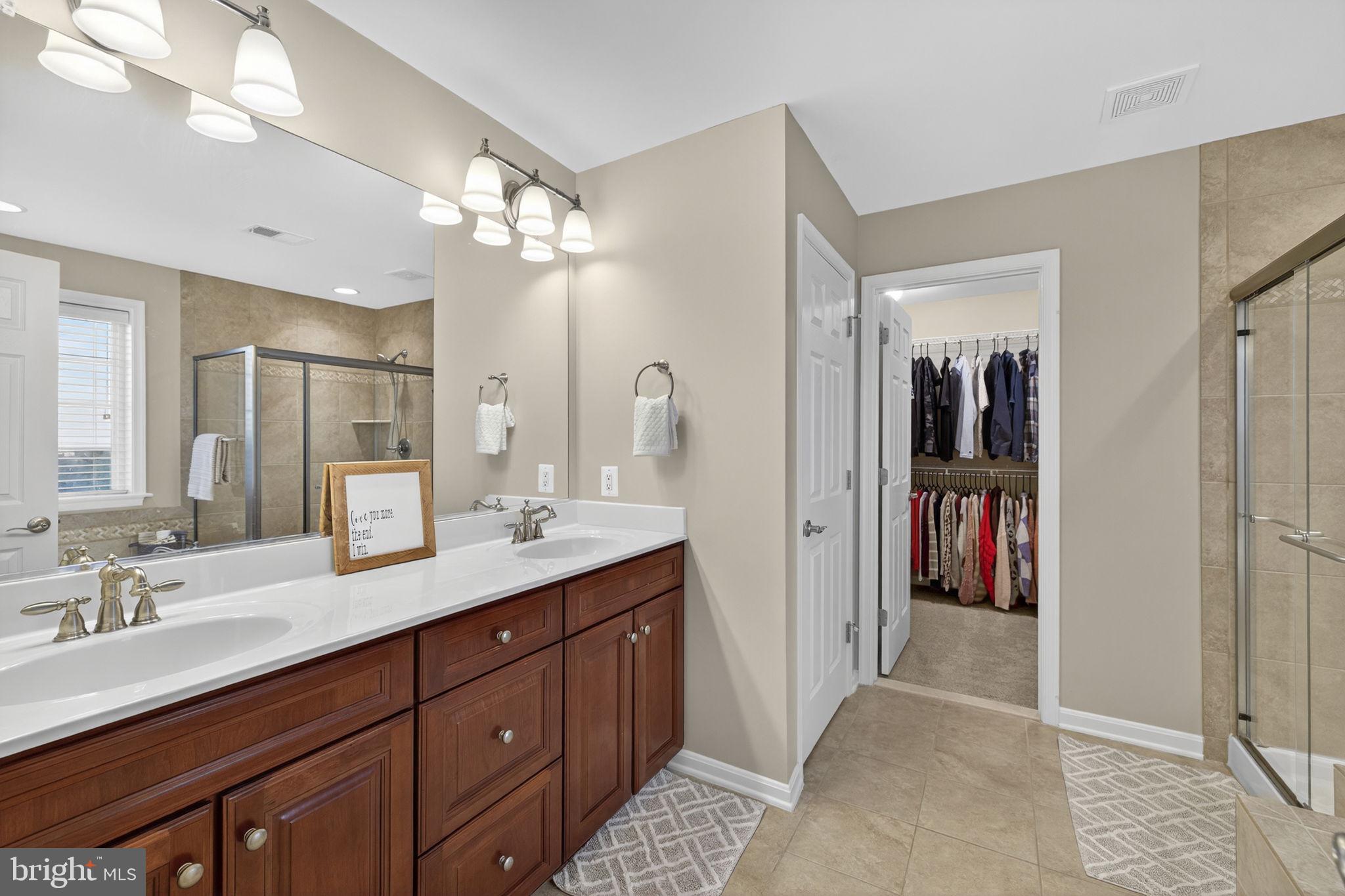 ROLLING HILLS ESTATES - Residential