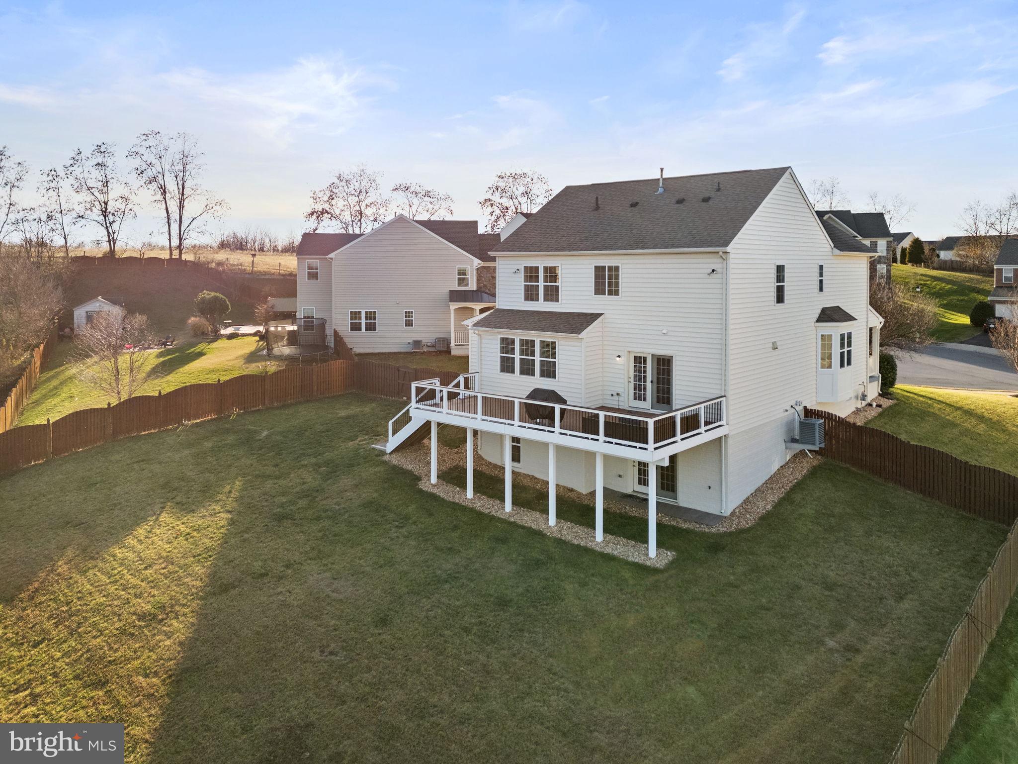 ROLLING HILLS ESTATES - Residential