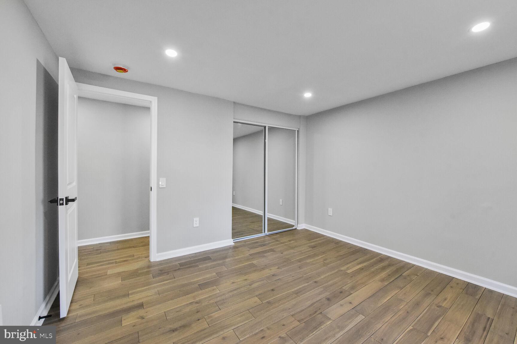 BURKE CENTRE - Residential