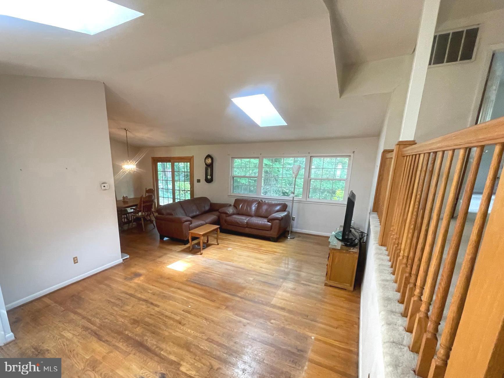5023 DODSON DRIVE