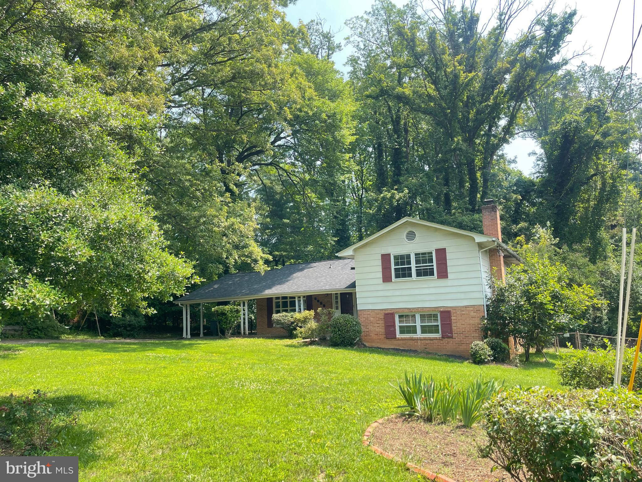 TALL OAKS - Residential