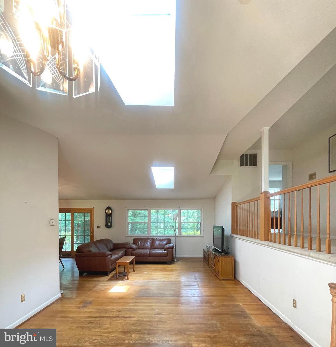 5023 DODSON DRIVE