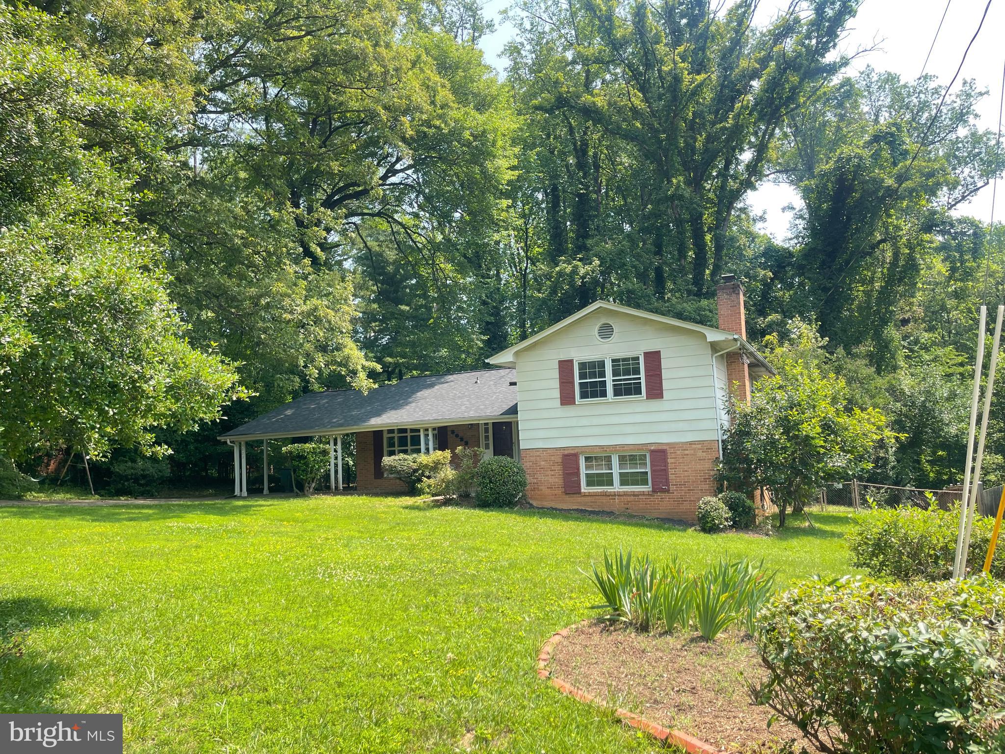 TALL OAKS - Residential