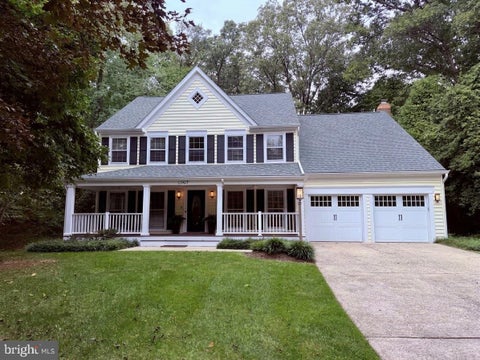 Photo of 11907 Fawn Ridge Lane, RESTON, VA 20194 (MLS # VAFX2339296)