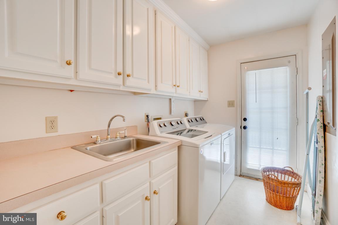 FOX RIDGE - Residential