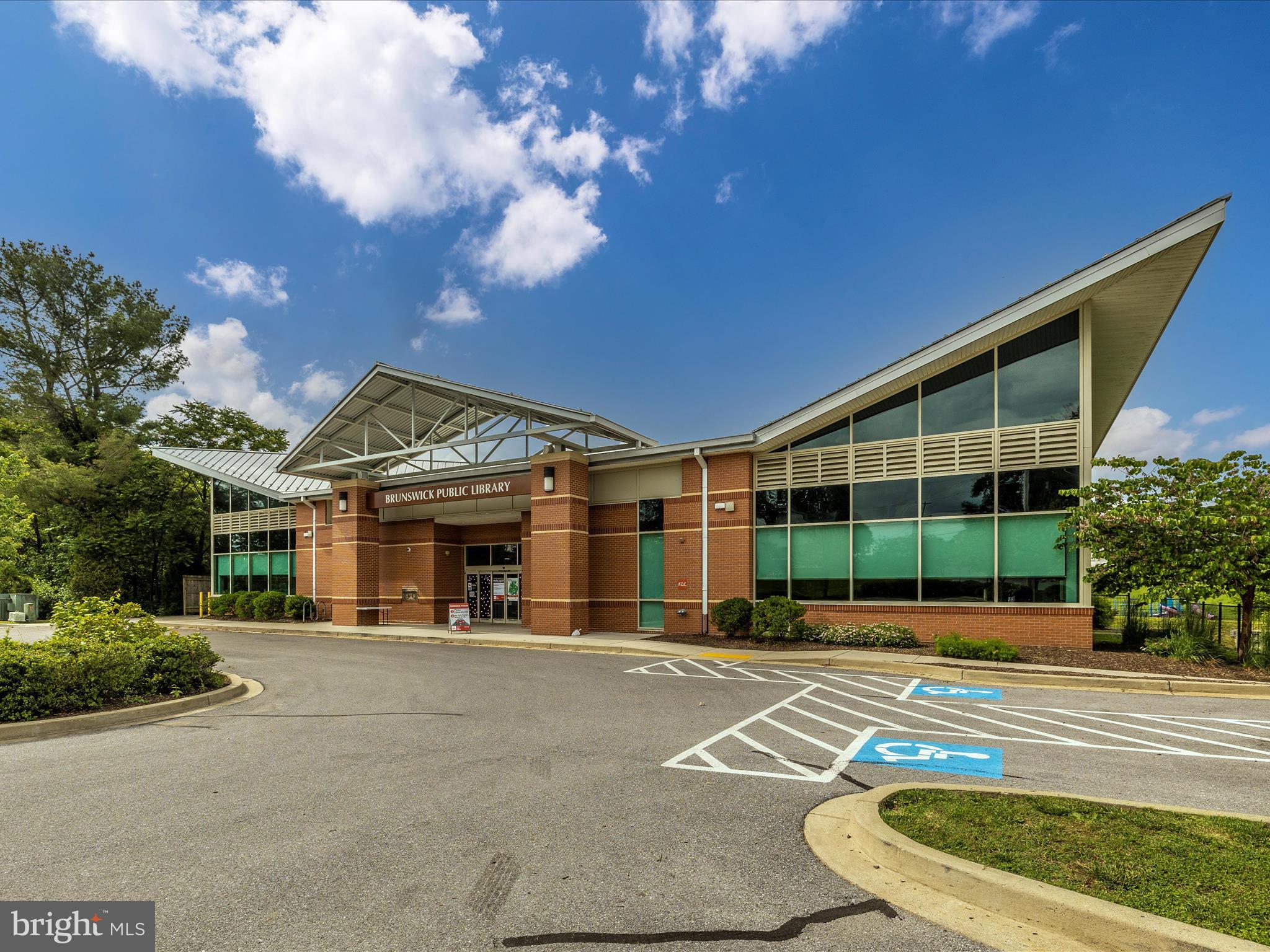 BRUNSWICK CROSSING - Residential