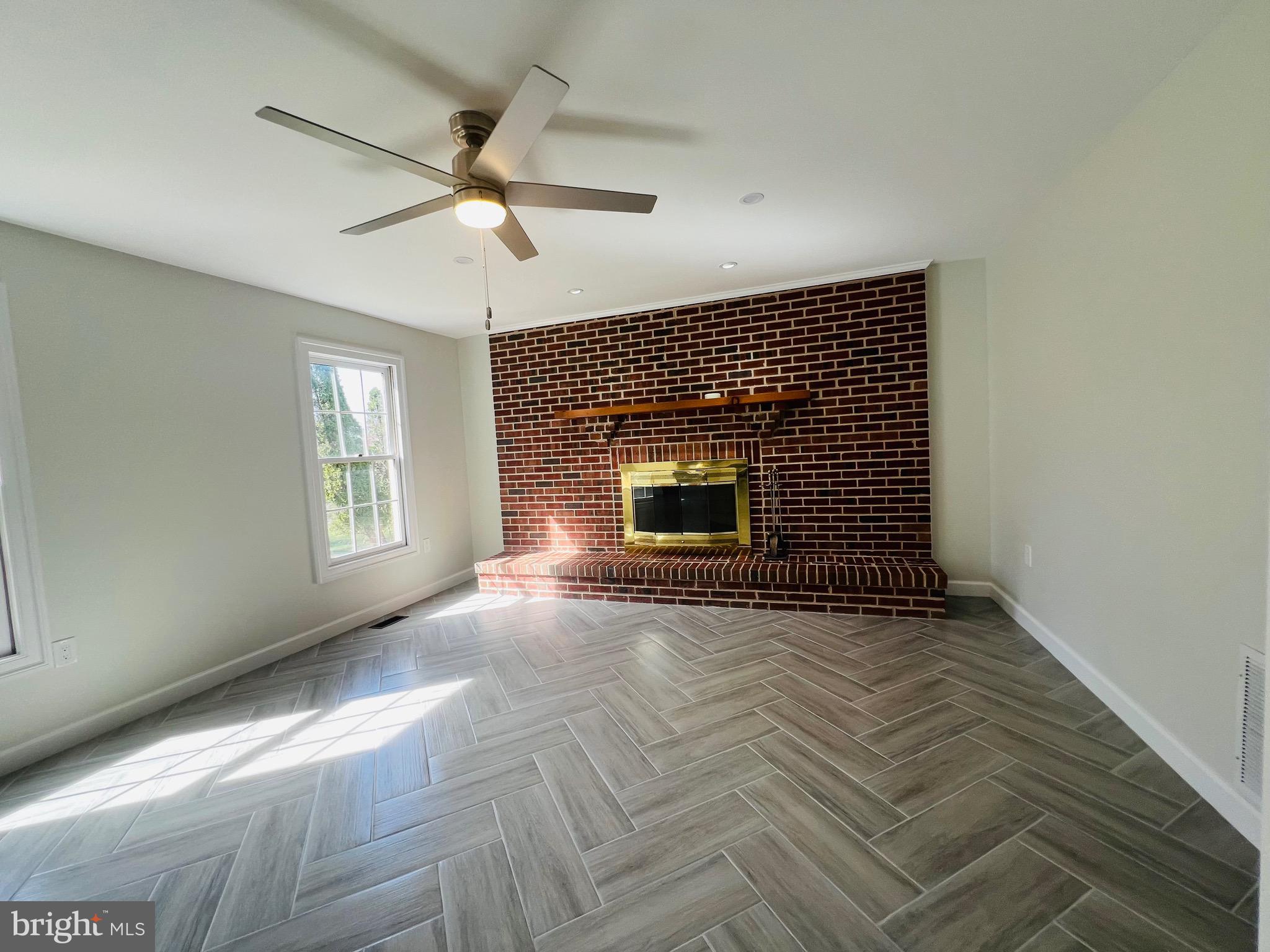 TANTALLON NORTH - Residential Lease