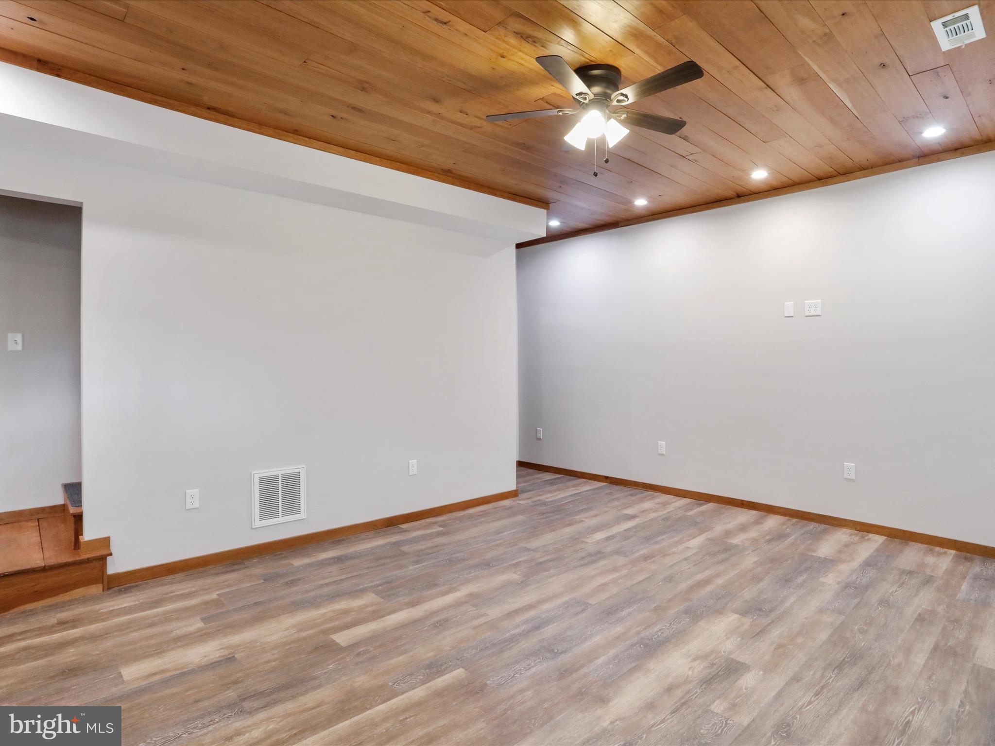 SPRINGFIELD - Residential