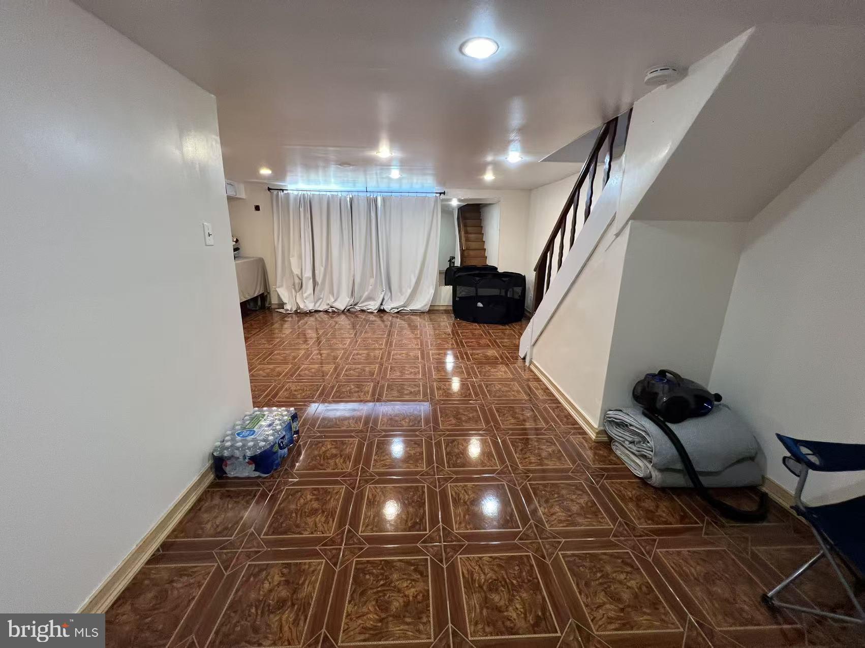 RHAWNHURST - Residential