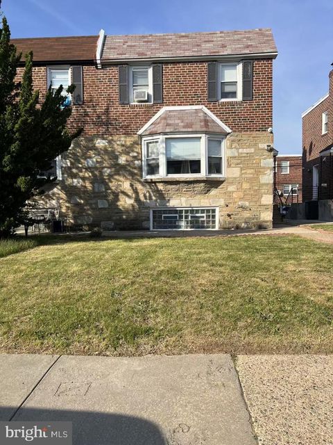 Photo of 2413 Vista Street, PHILADELPHIA, PA 19152 (MLS # PAPH2612220)