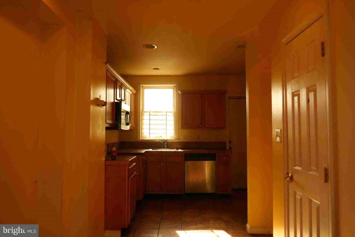 WASHINGTON VILLAGE - Residential