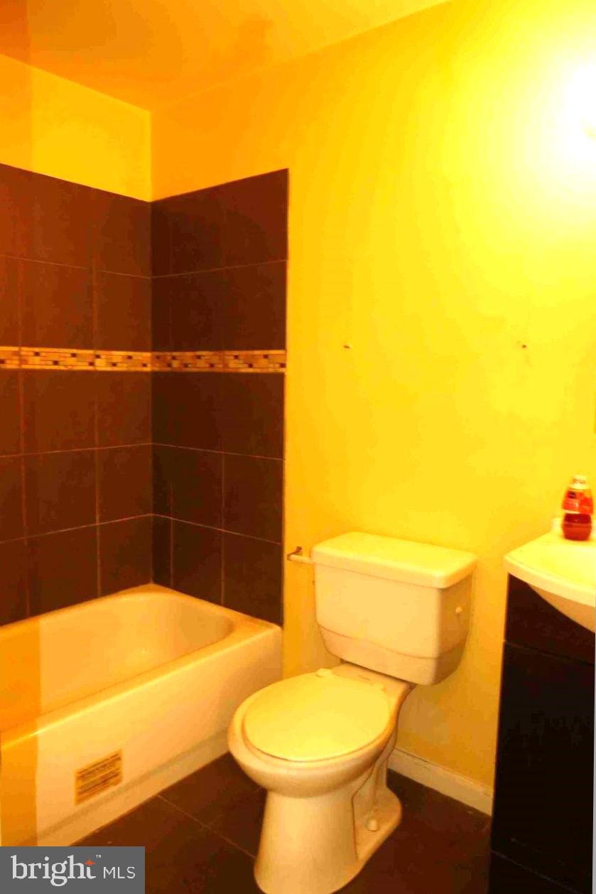 WASHINGTON VILLAGE - Residential