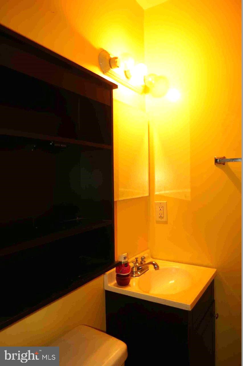 WASHINGTON VILLAGE - Residential