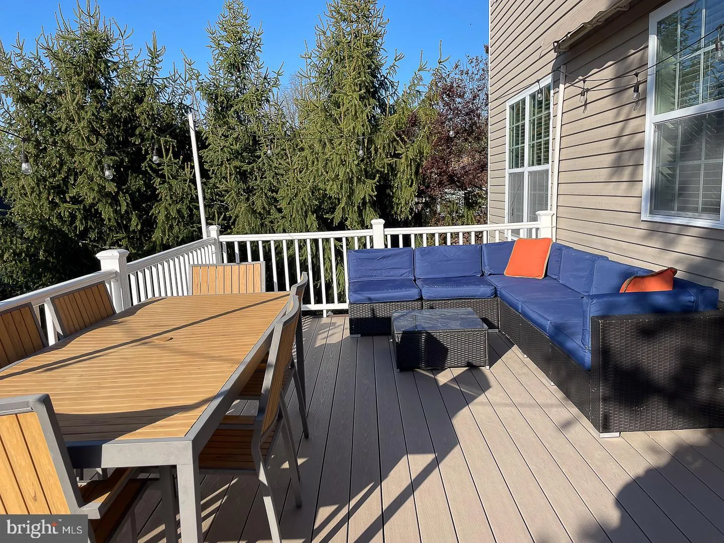 Conshohocken, Pennsylvania 19428, United States, 3 Bedrooms Bedrooms, ,3 BathroomsBathrooms,Residential,Active,161868