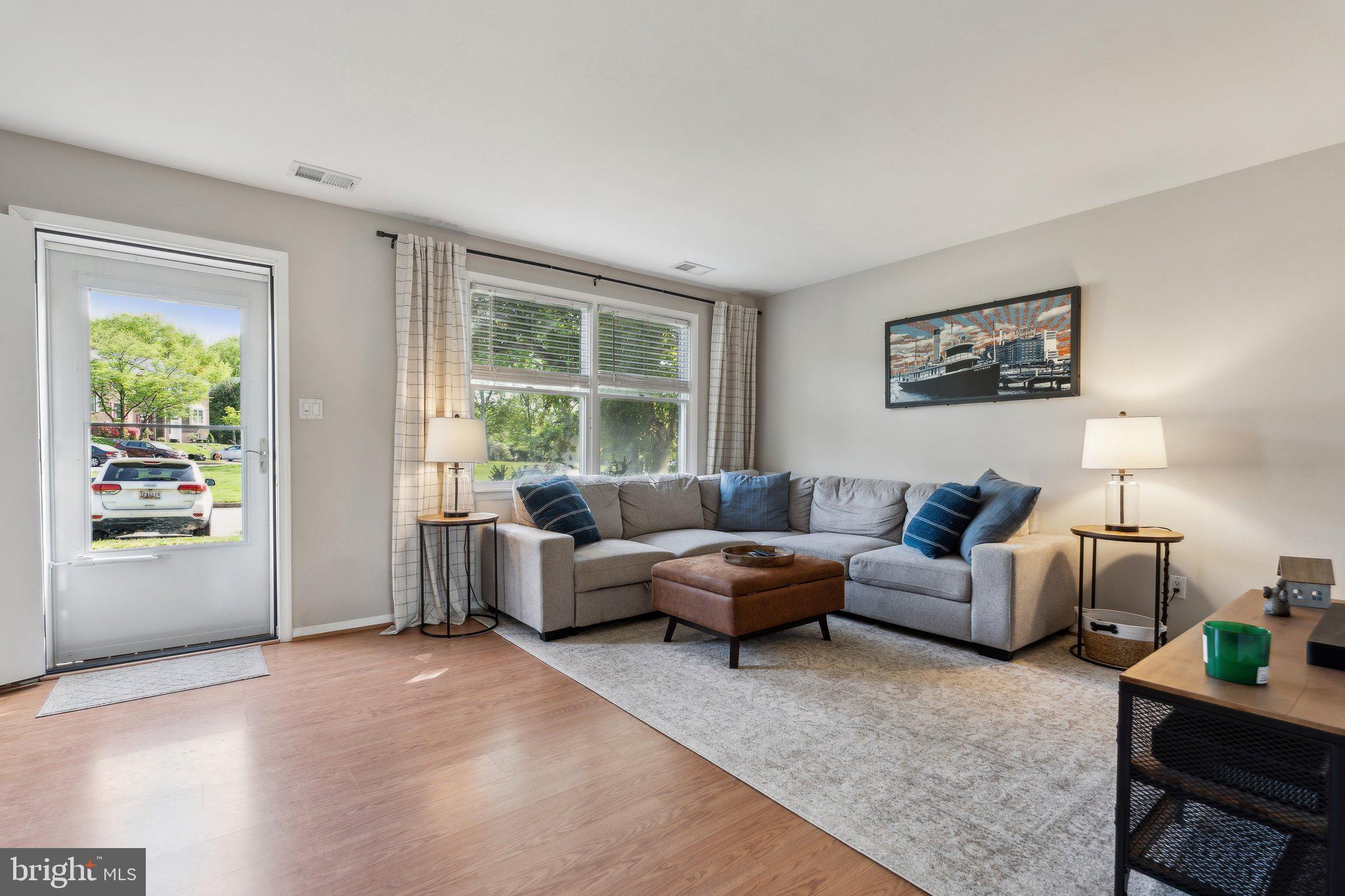 CHIPPENDALE - Residential