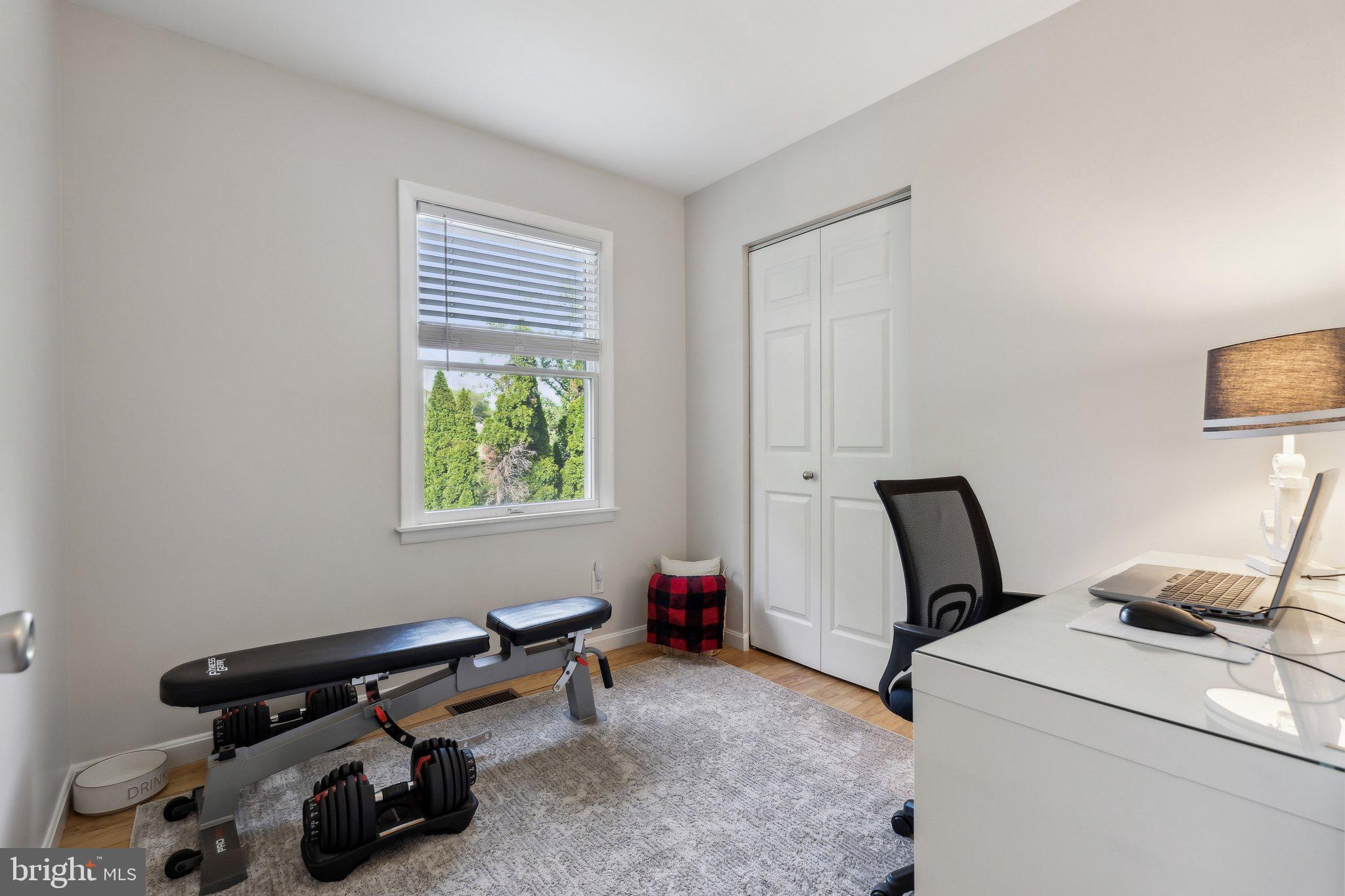 CHIPPENDALE - Residential