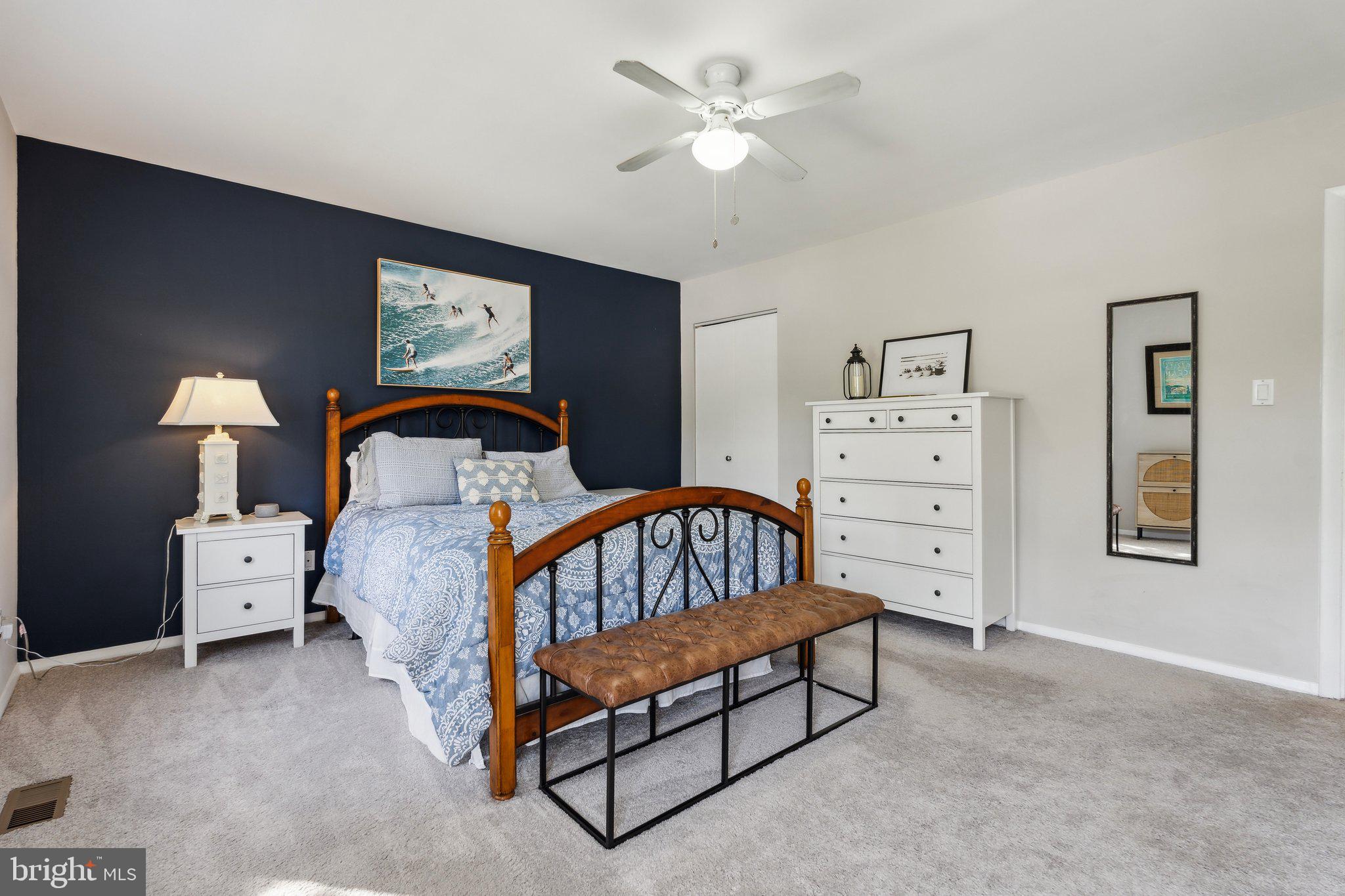 CHIPPENDALE - Residential
