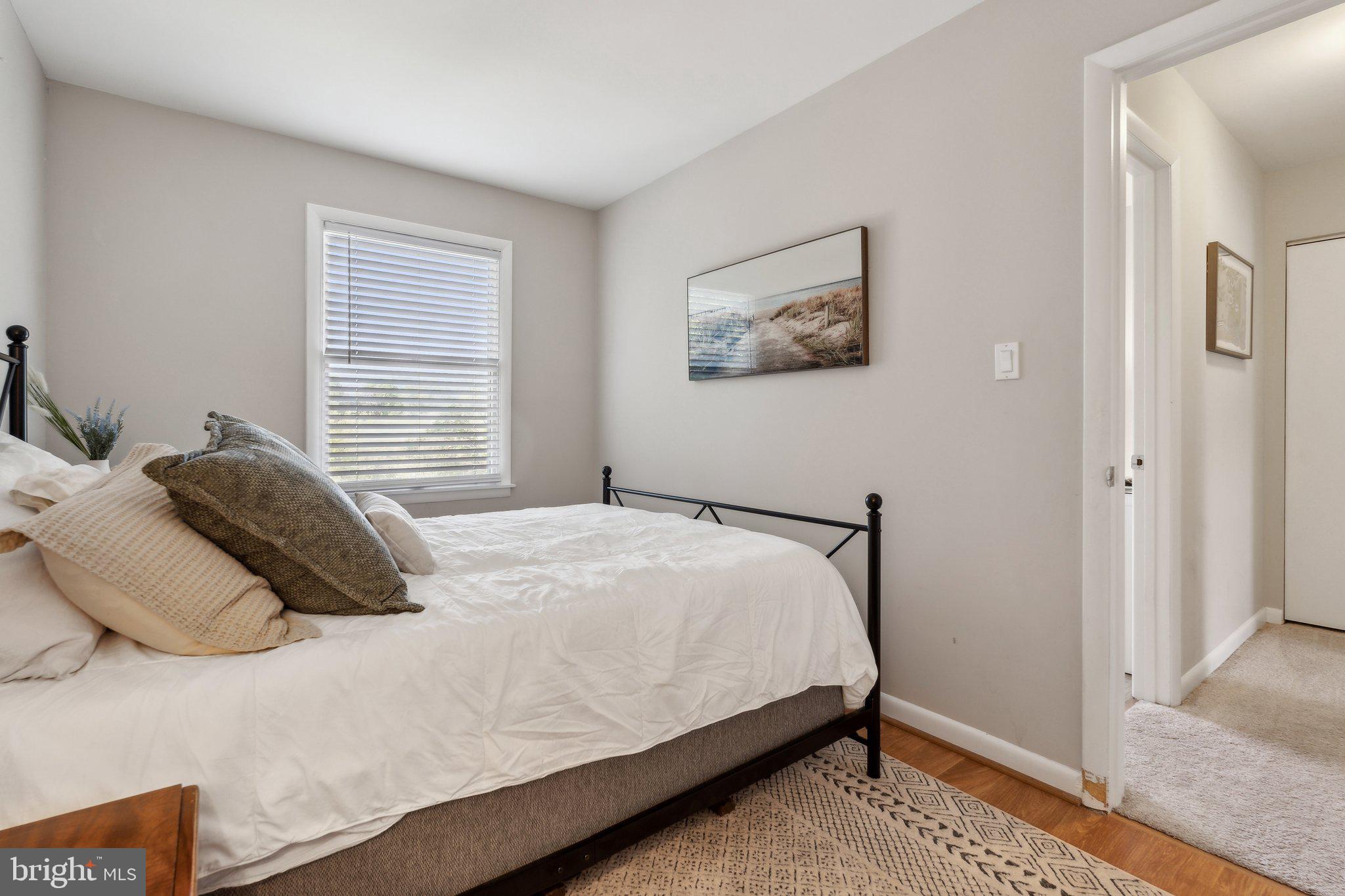 CHIPPENDALE - Residential