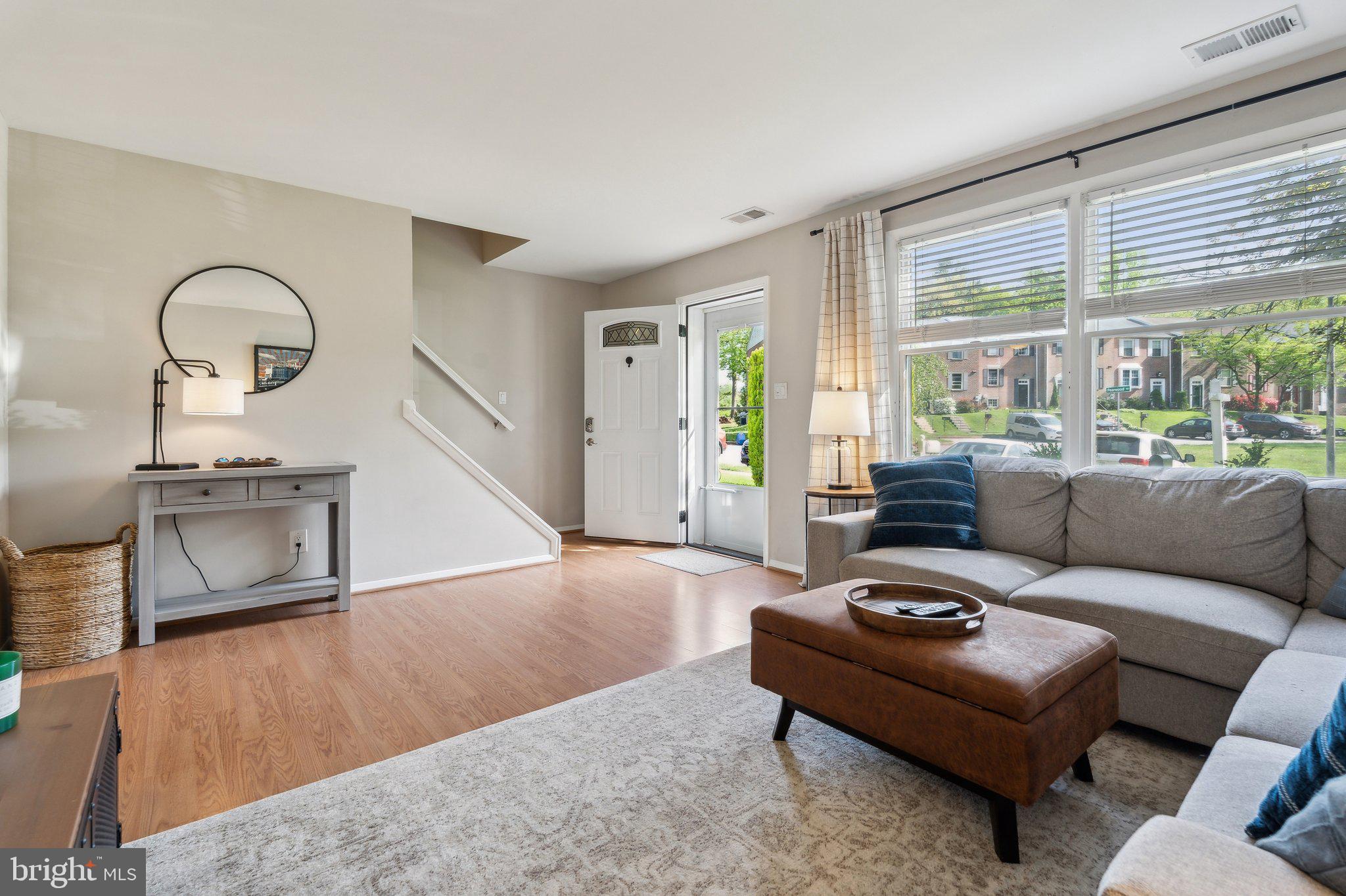 CHIPPENDALE - Residential
