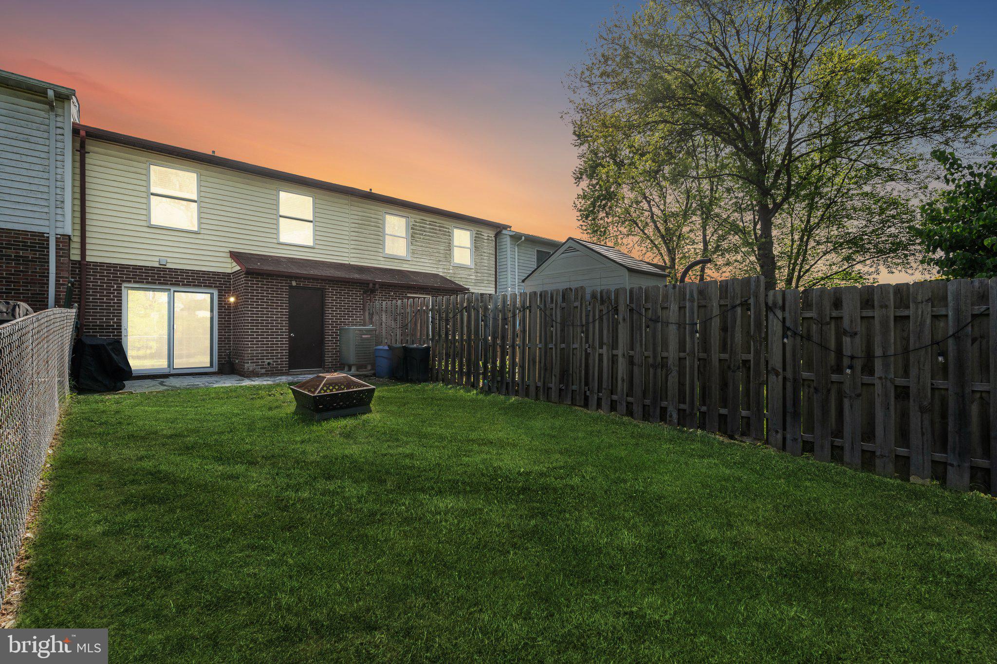 CHIPPENDALE - Residential