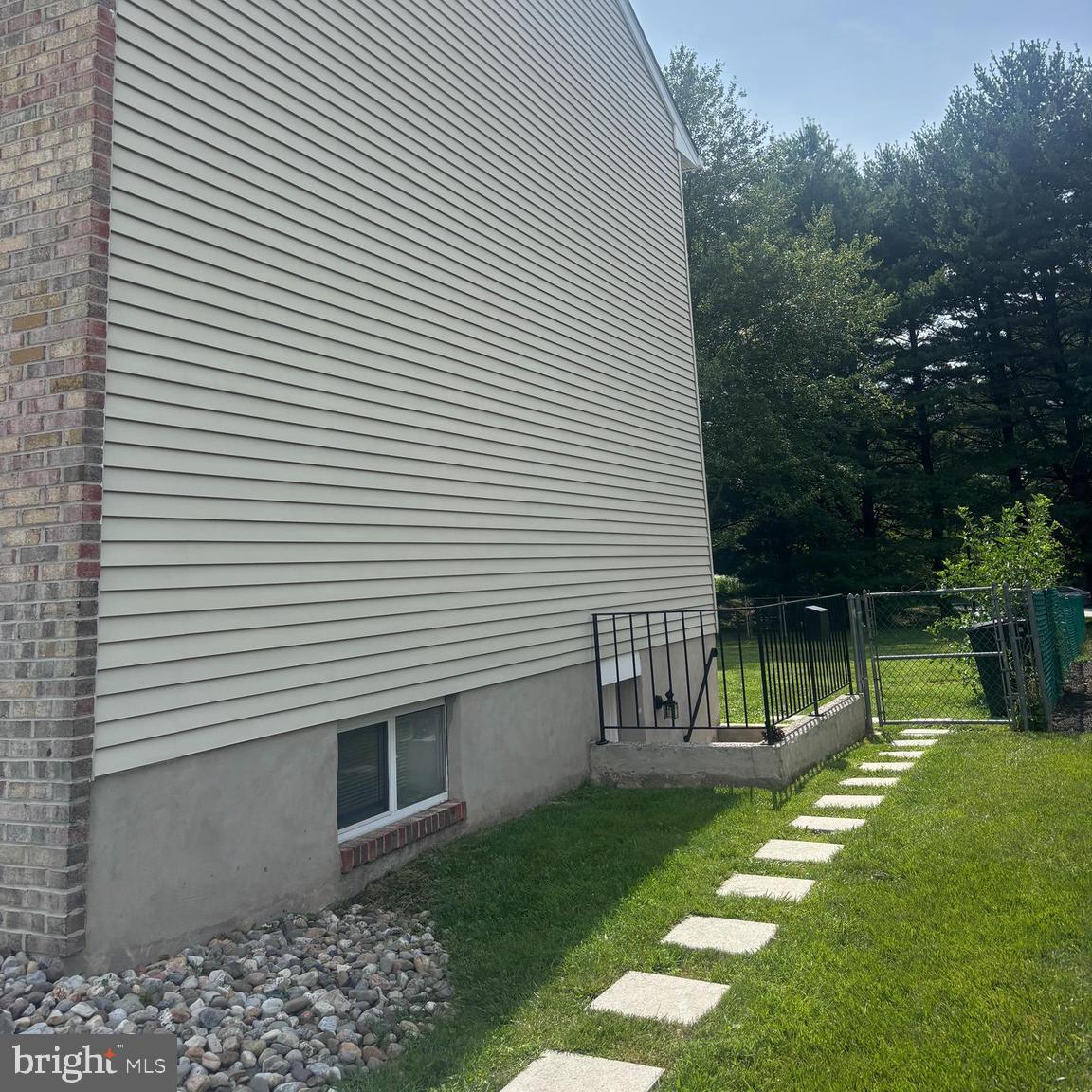 CRADOCK ESTATES - Residential Lease