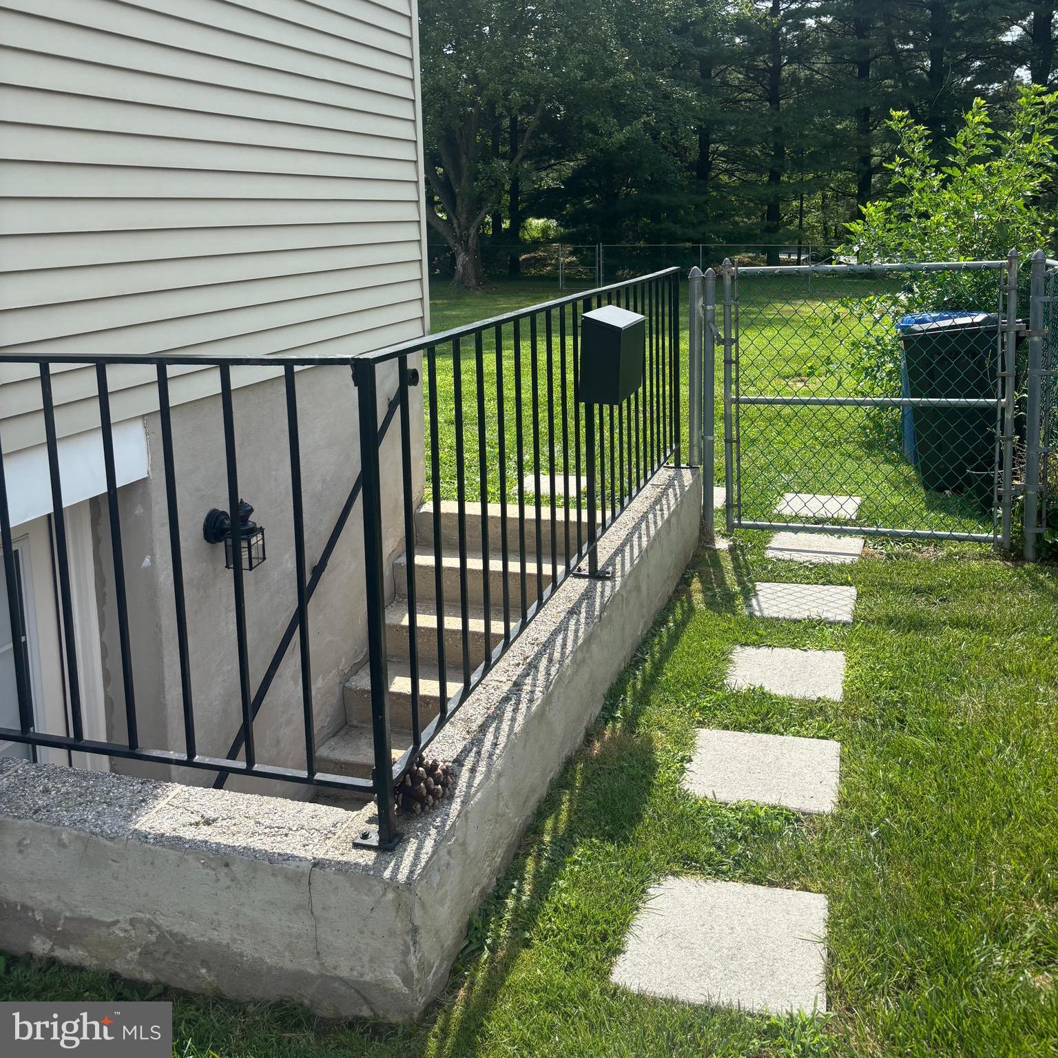 CRADOCK ESTATES - Residential Lease