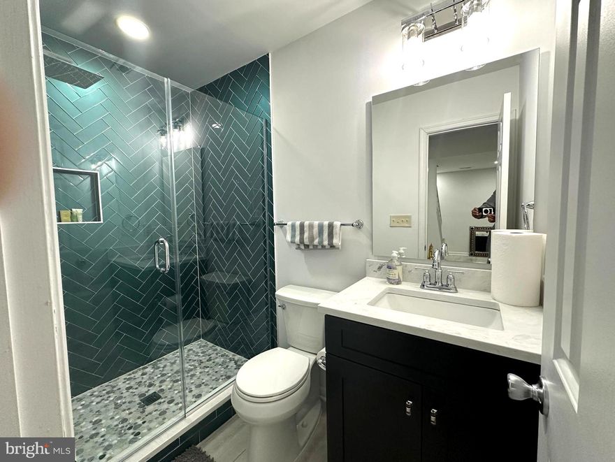PRICE ENHANCEMENT!!!

Welcome! This is a furnished apartment in the lower level of single-family home community. Freshly painted and built out to allow a comfortable and relaxing setting. Beautiful kitchen, fabulous bath and spacious bedroom await. This property is close to everything.