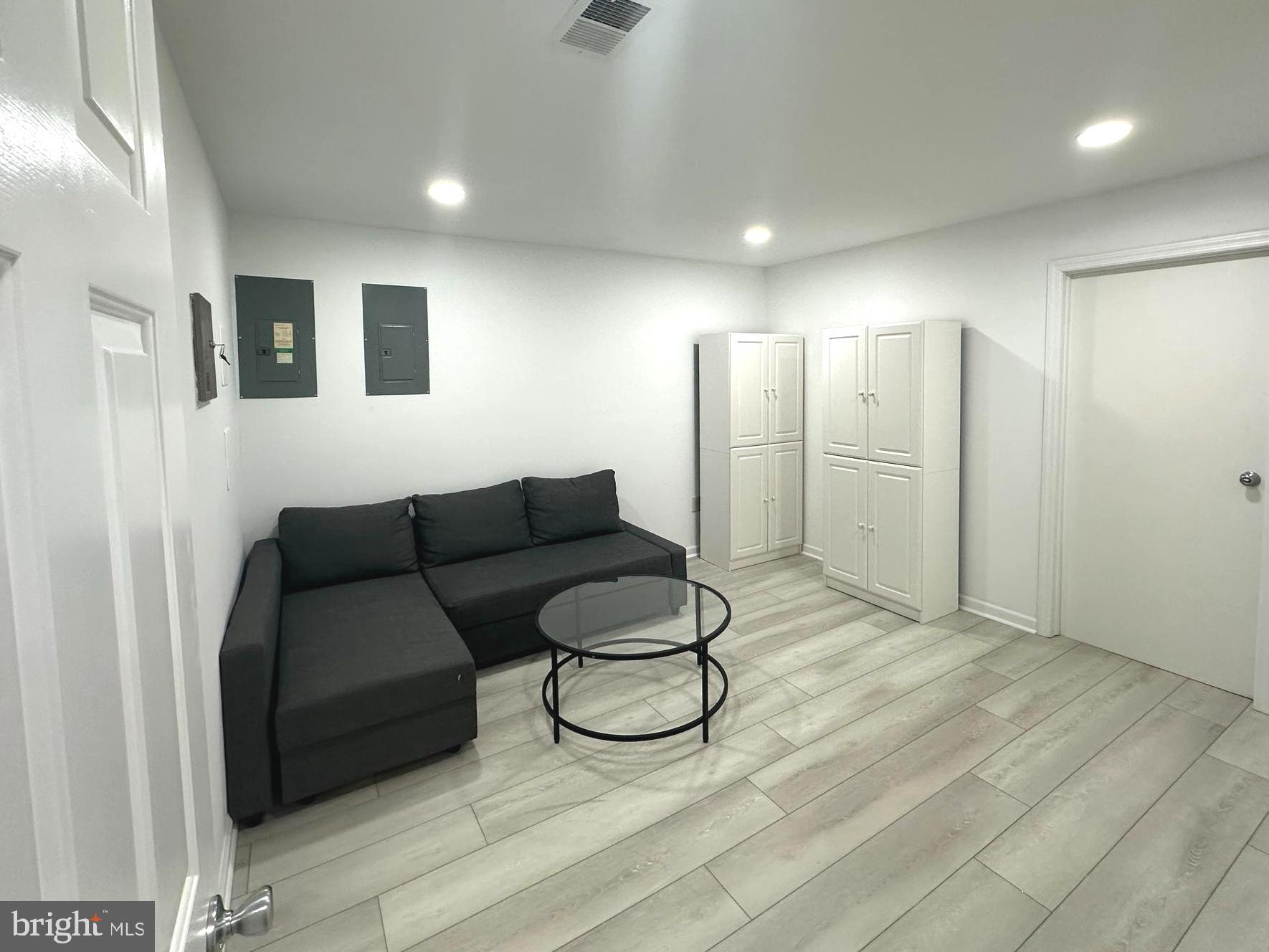 CRADOCK ESTATES - Residential Lease