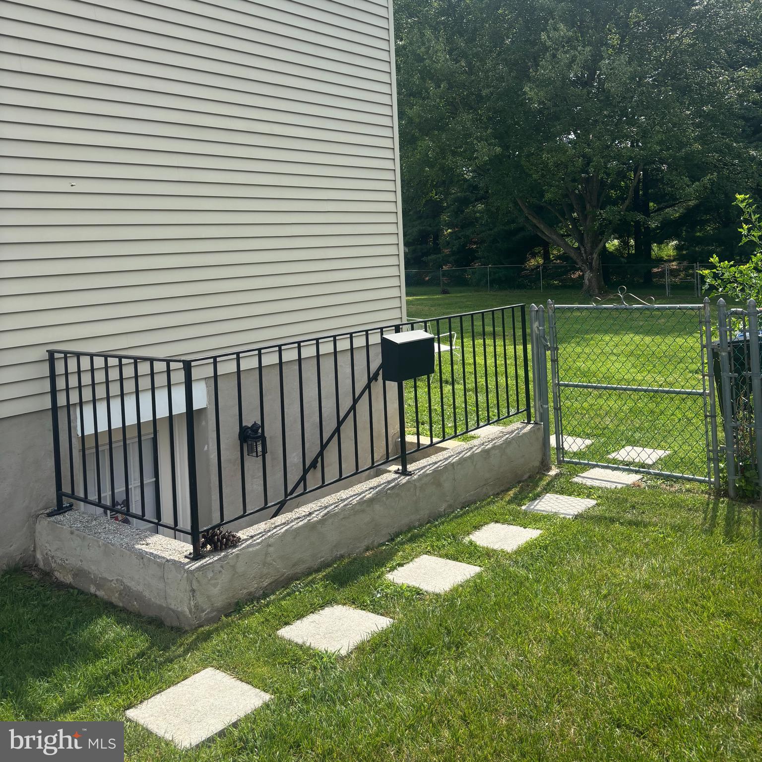 CRADOCK ESTATES - Residential Lease