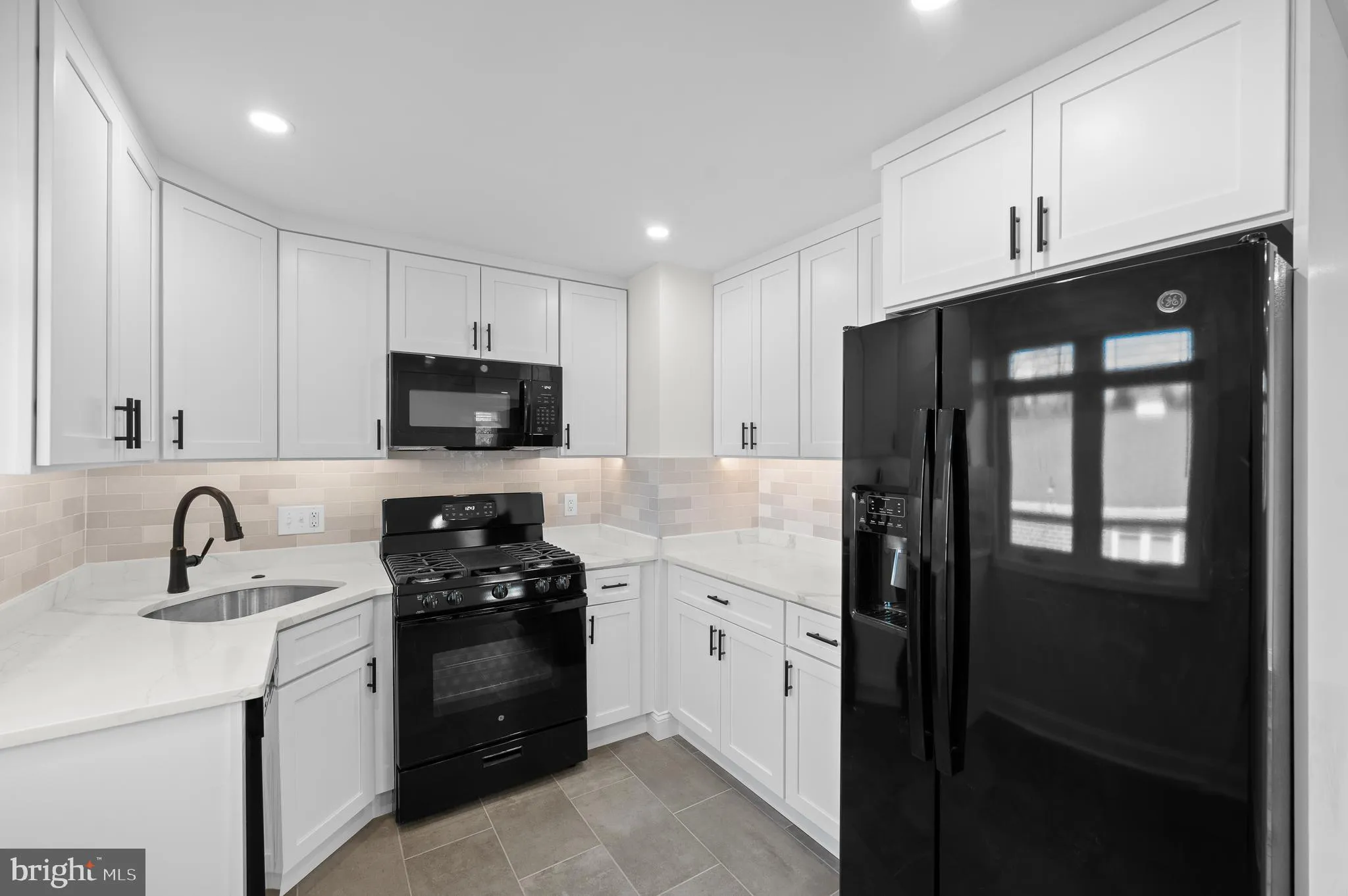 Broomall, Pennsylvania 19008, United States, 2 Bedrooms Bedrooms, ,2 BathroomsBathrooms,Residential,Active,85337